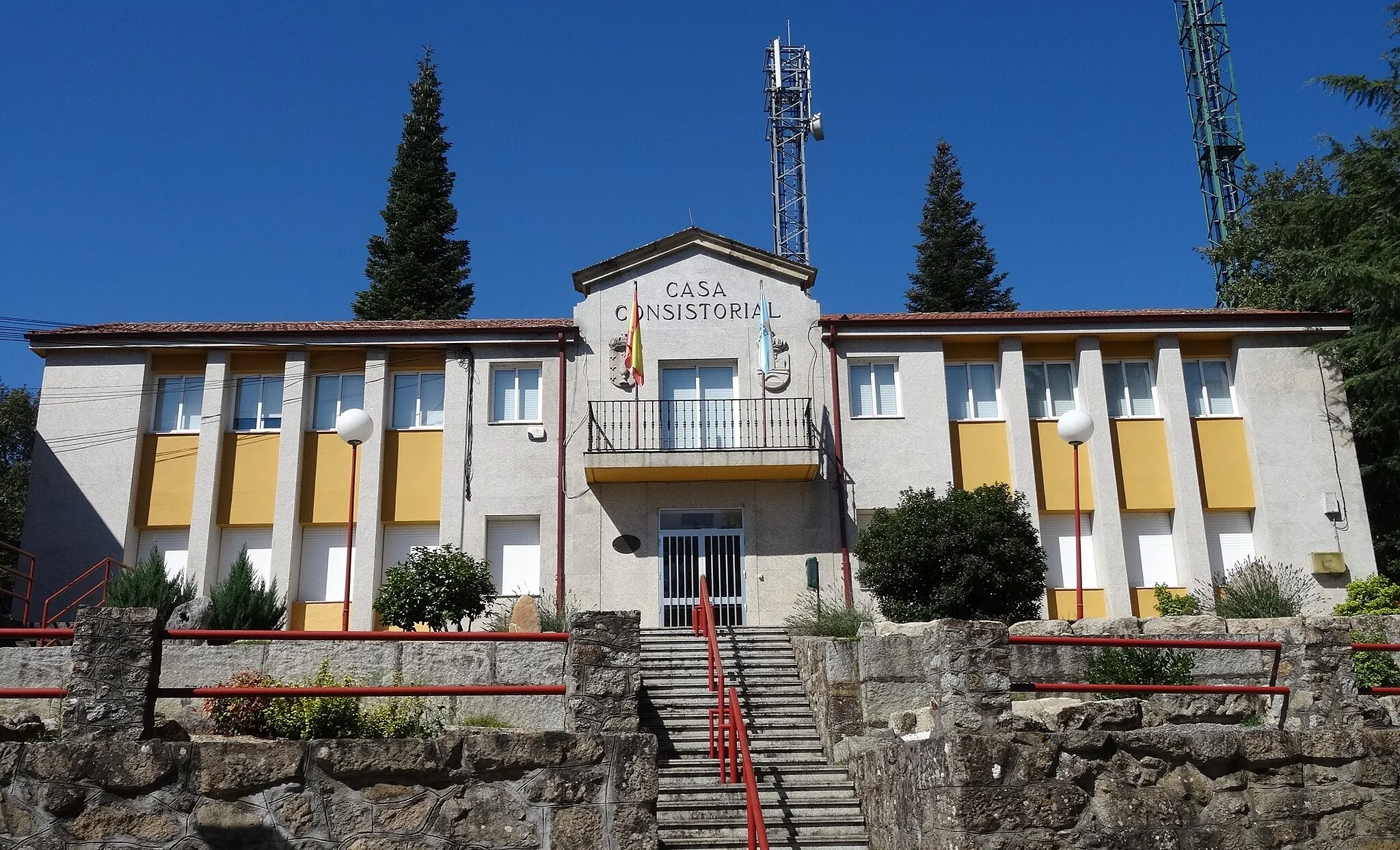 Photo showing: Casa do concello de Baños de Molgas.