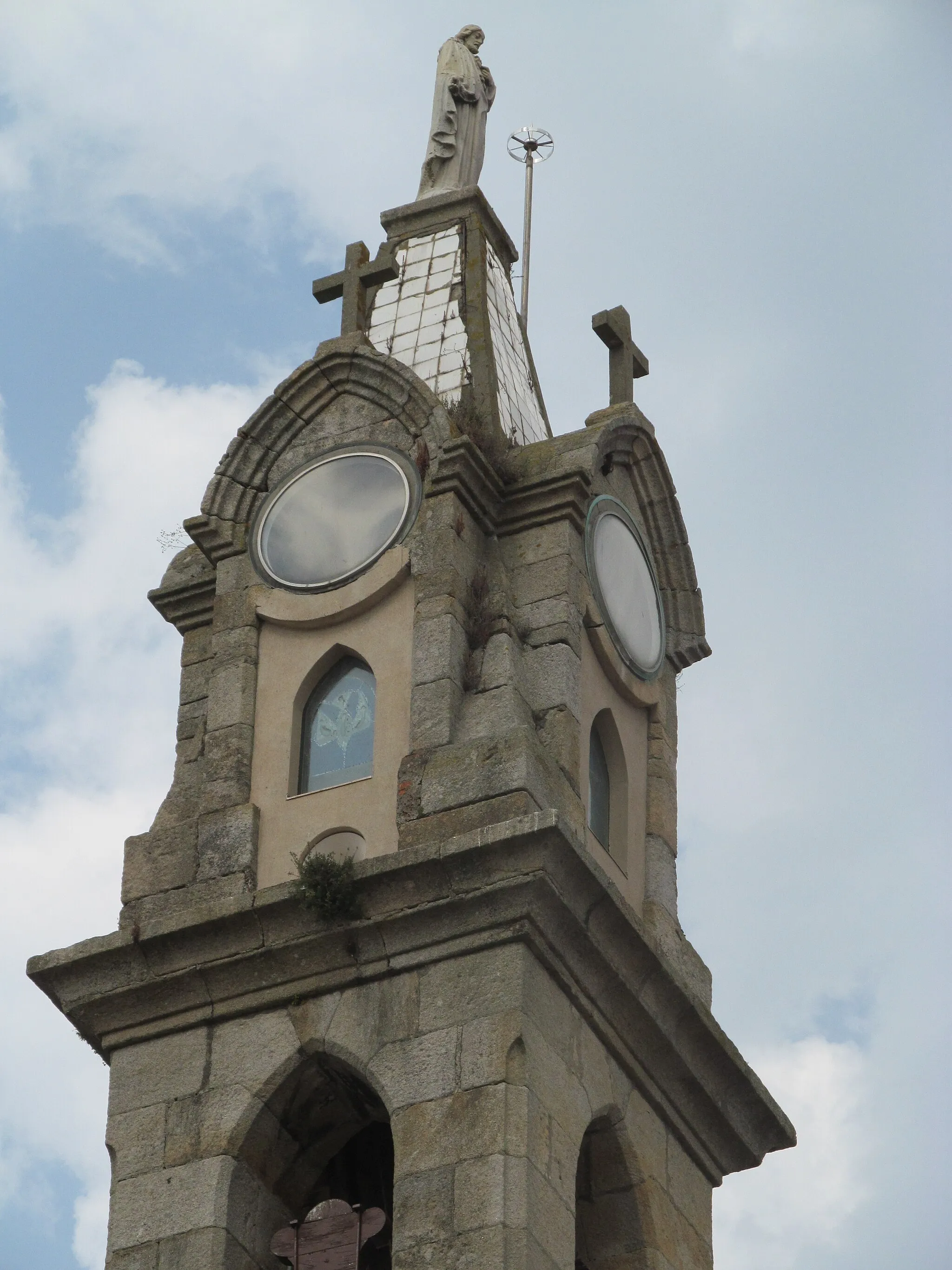 Photo showing: Cariño - Iglesia parroquial de San Bartolomé, se encuentra en Cariño (A Coruña), Galicia, España.