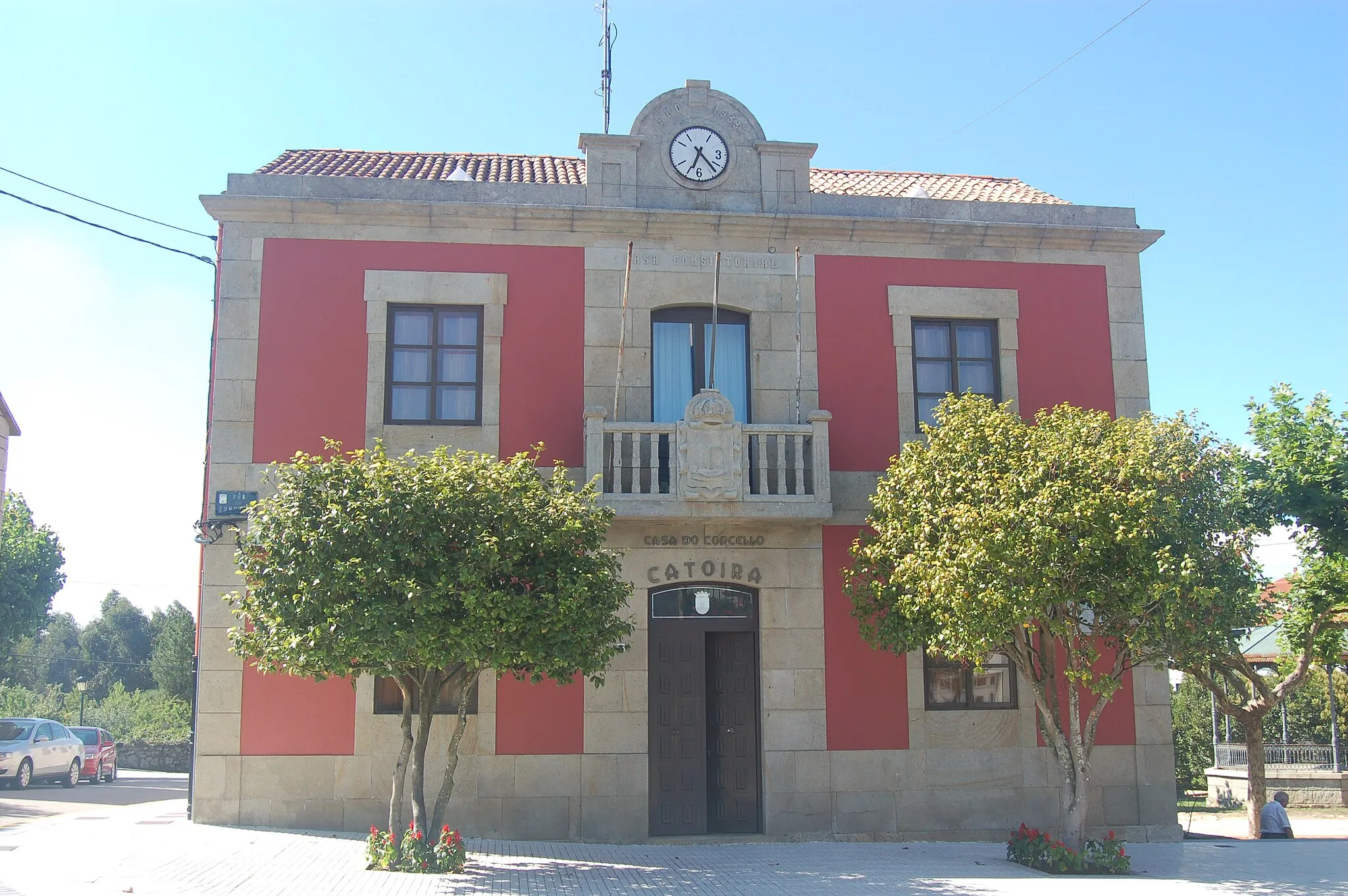 Photo showing: Antiga casa consistorial de Catoira, trasladada a un novo edificio en 2018