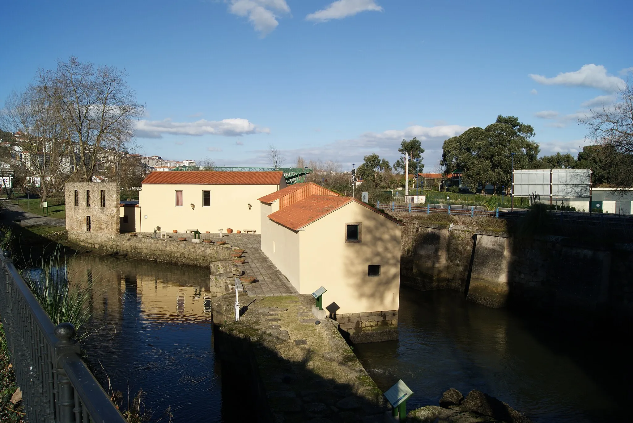 Photo showing: É un muíño de mareas restaurado, reconstruído e rehabilitado para amosar o funcionamento deste tipo de edificacións