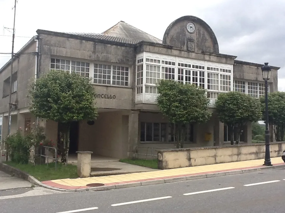 Photo showing: Casa do Concello de Dozón