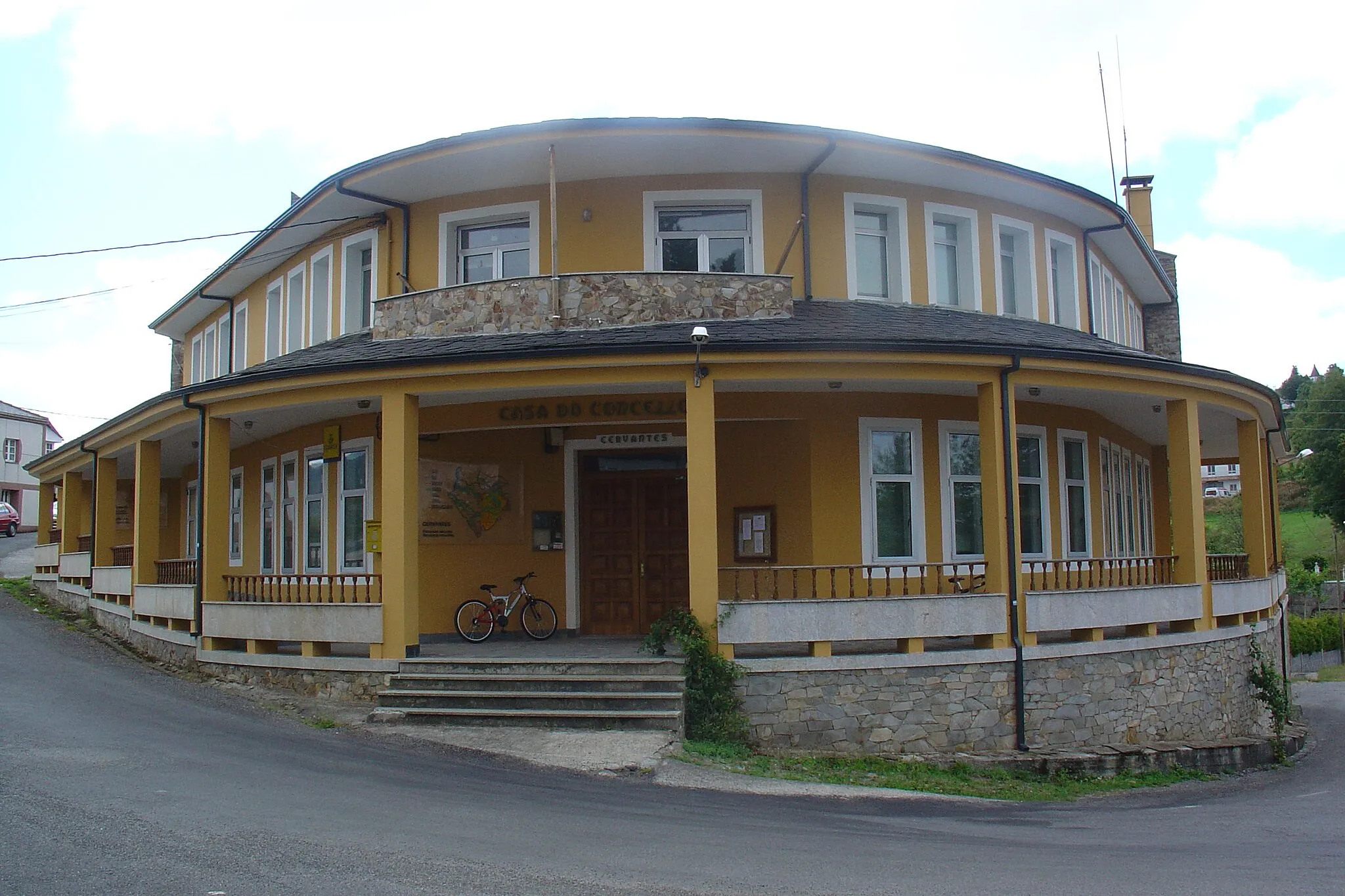 Photo showing: Casa do Concello - San Román - Cervantes 2007