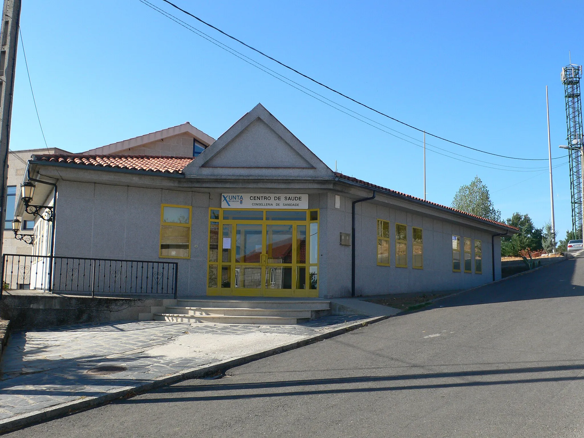 Photo showing: Centro de Saúde de Sarreaus