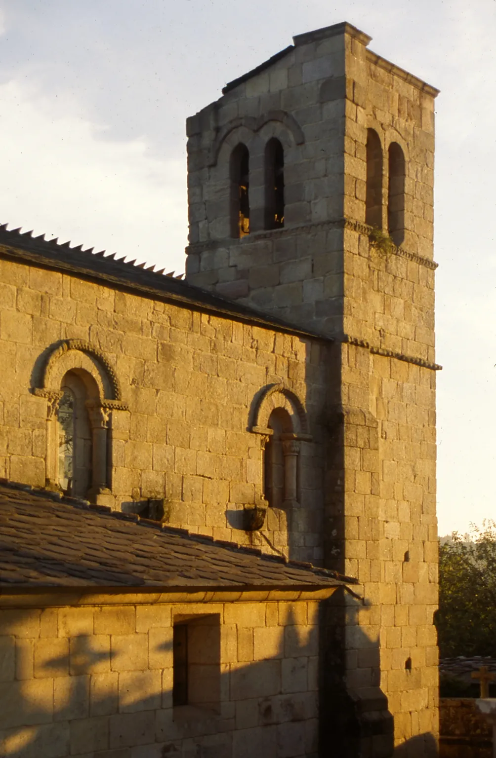 Photo showing: Iglesia románica de Barbadelo (Sarria) B.I.C.