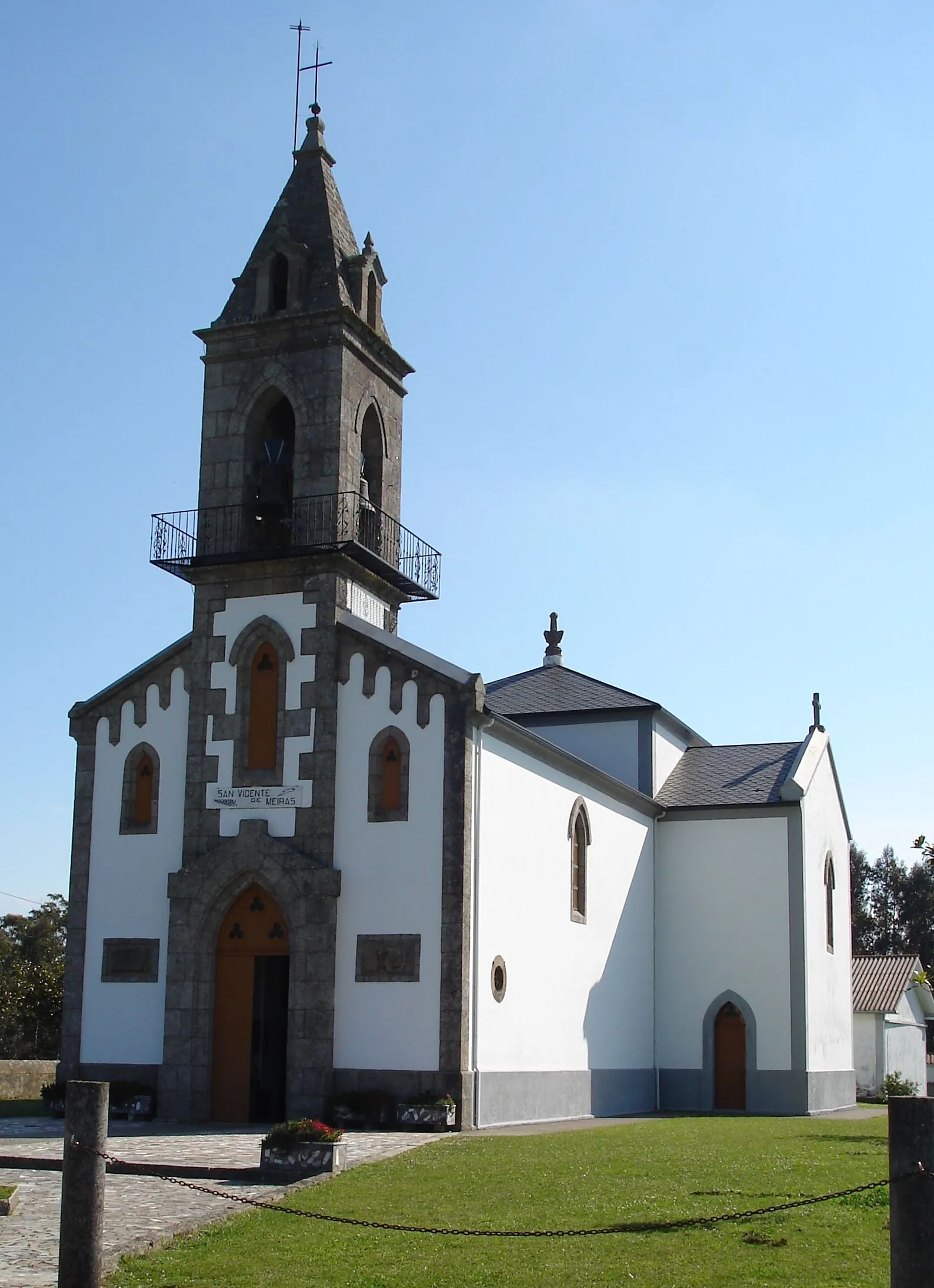 Photo showing: Igrexa de San Vicente de Meirás