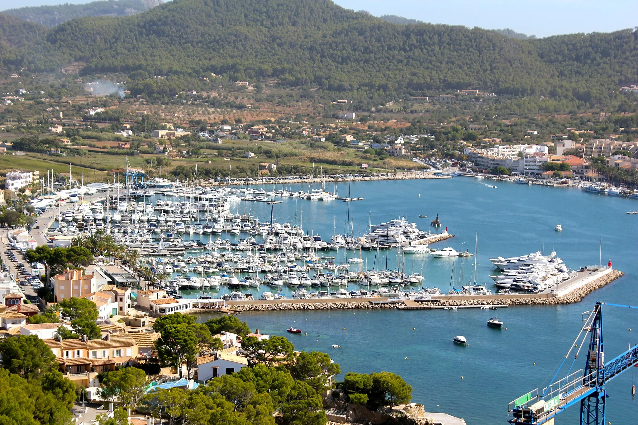 Photo showing: Vista del port d'Andratx desde el Puig de S'Espart