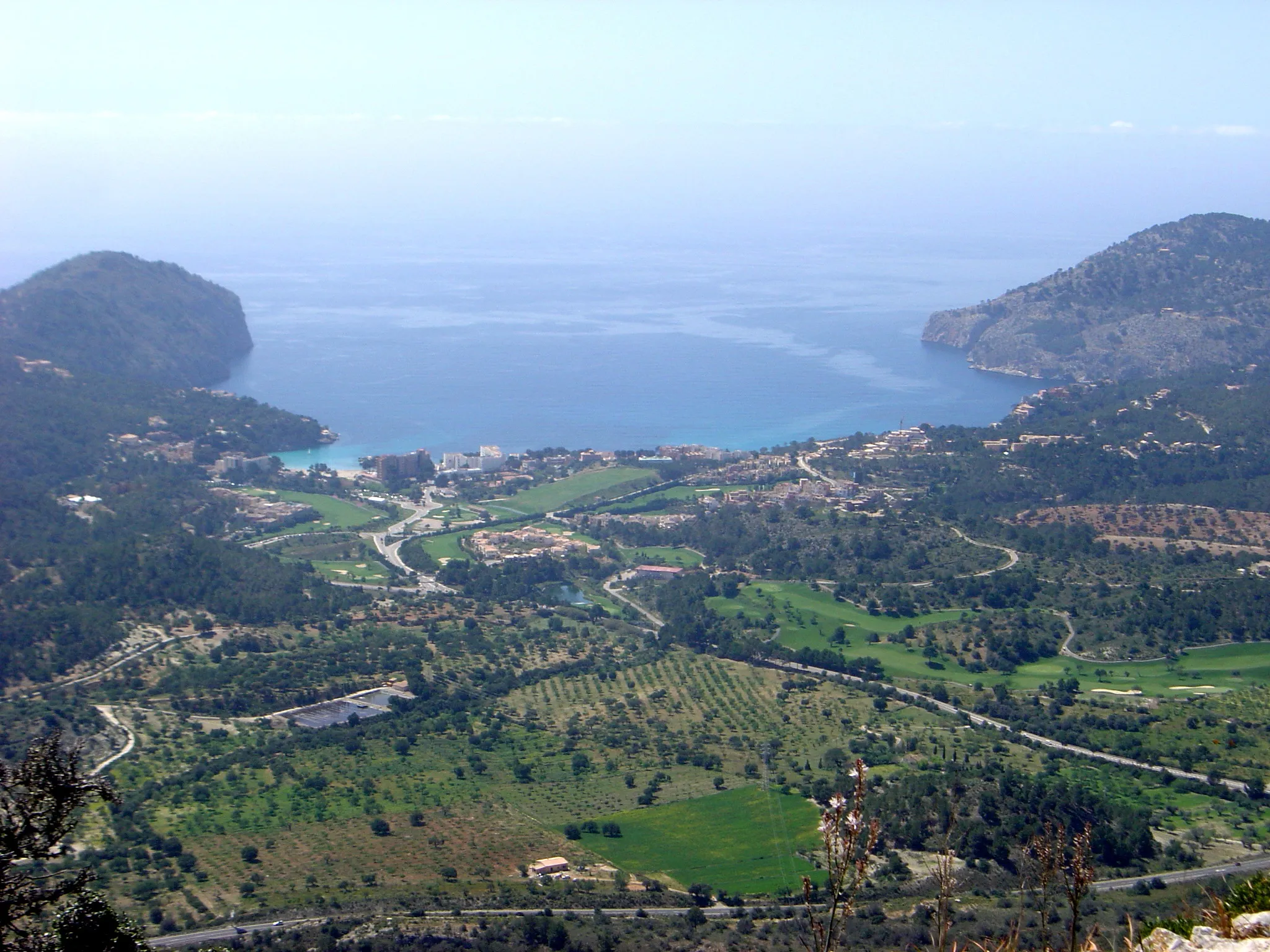 Photo showing: Camp de Mar, vist des de Garrafa. Mallorca.