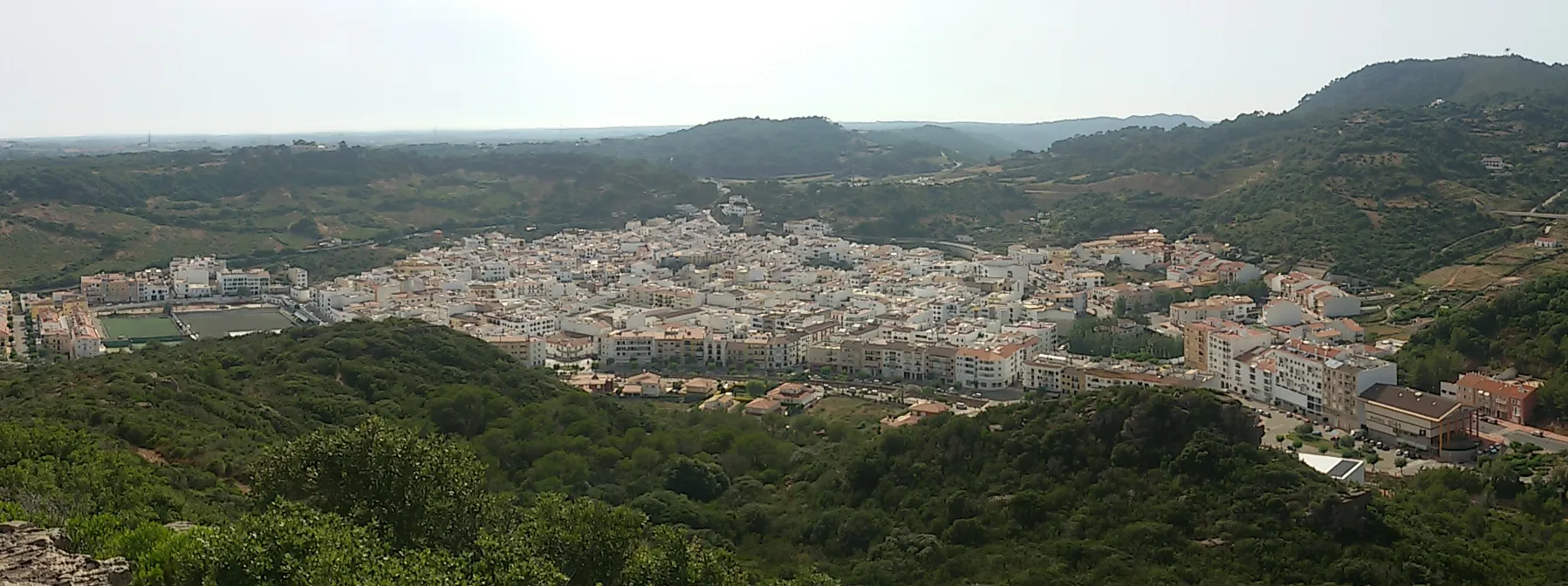 Photo showing: Vista de Ferrerias desde la Ermita, Ferrerías, Menorca, Islas Baleares, España