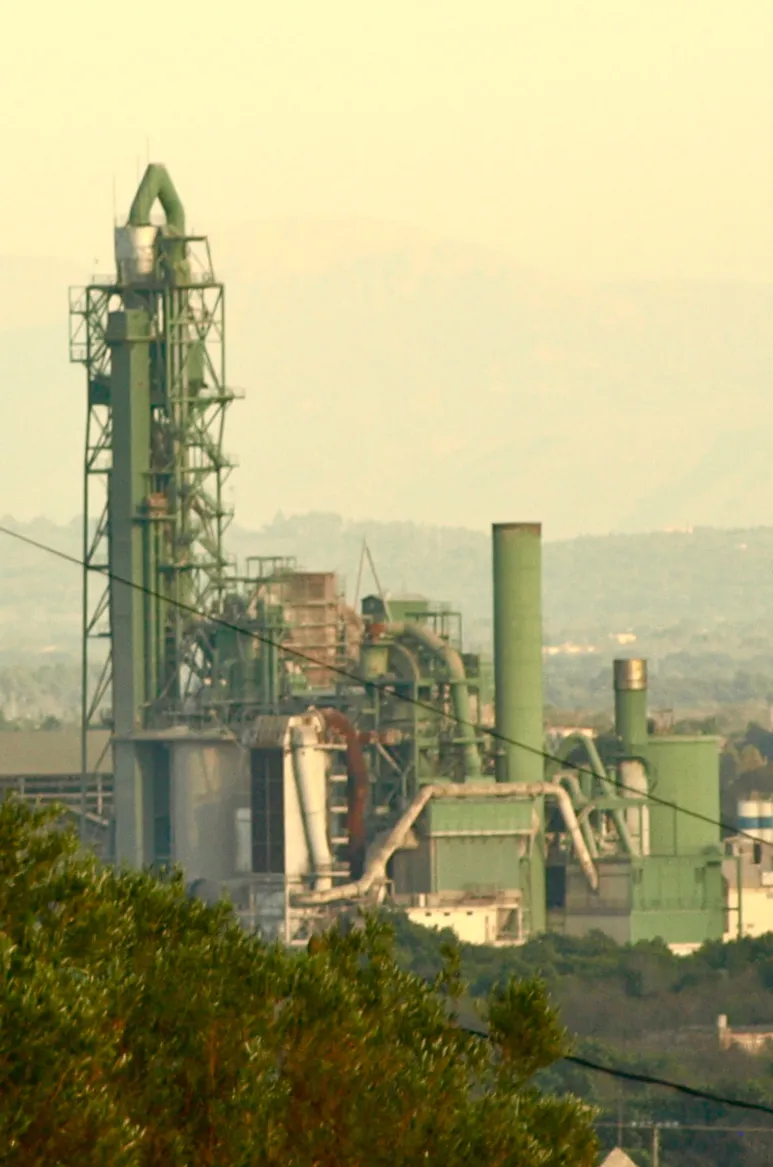 Photo showing: Cement factory at Lloseta