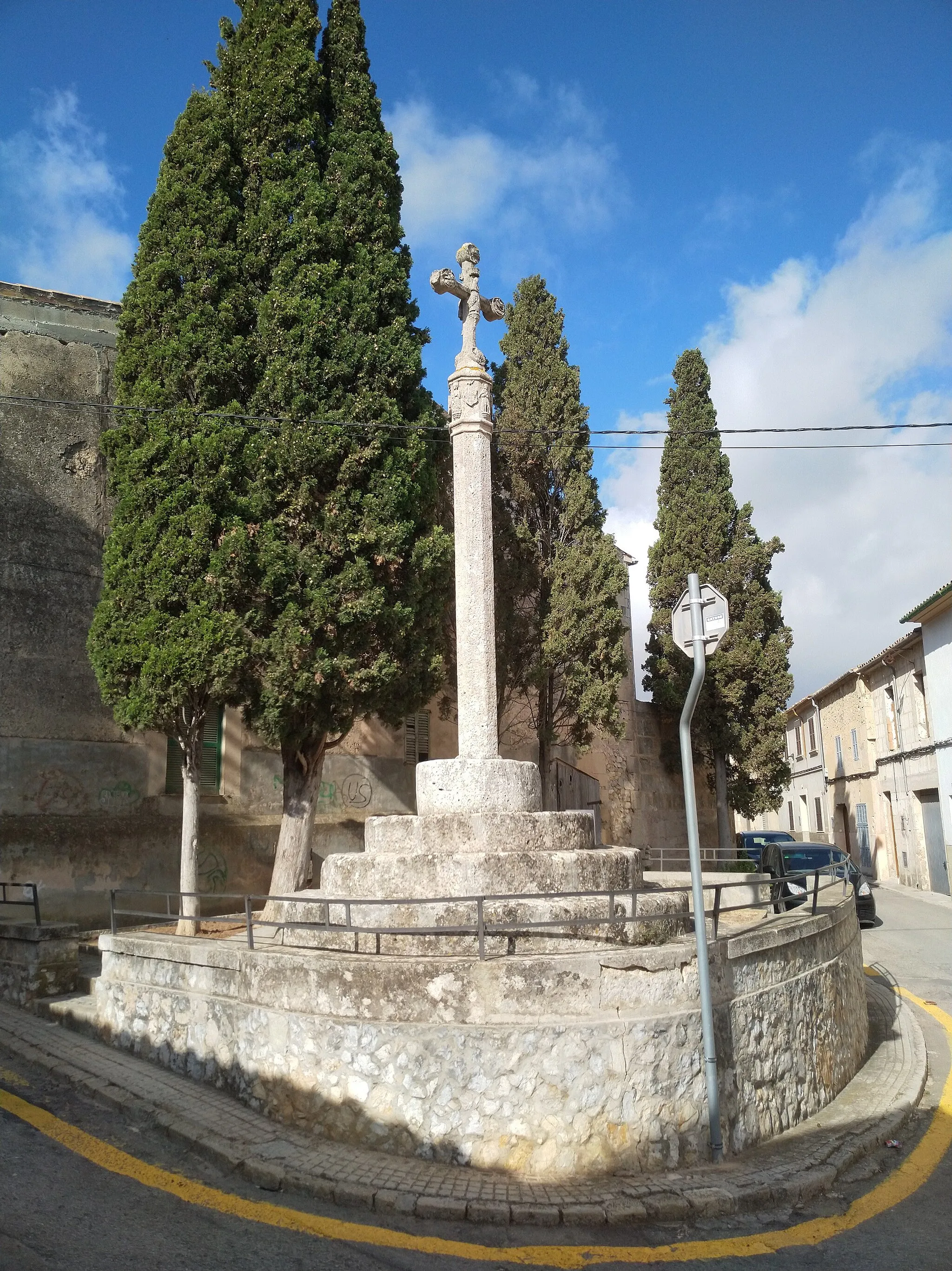 Photo showing: Creu des Pont (Porreres)