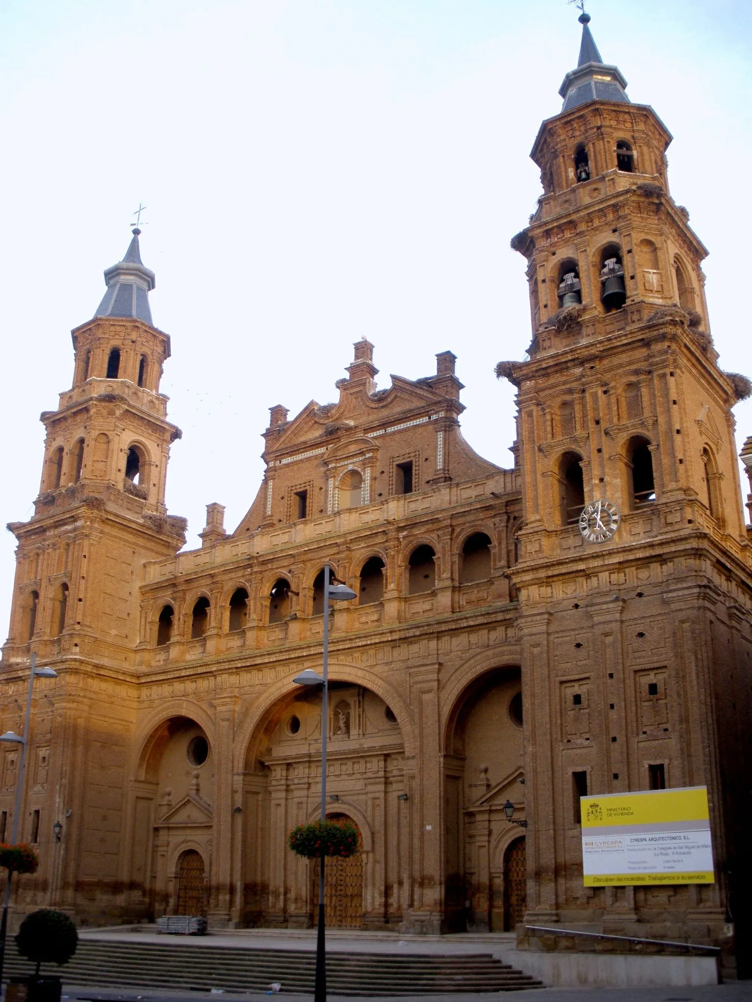 Photo showing: Colegiata de San Miguel, Alfaro (La Rioja, España)