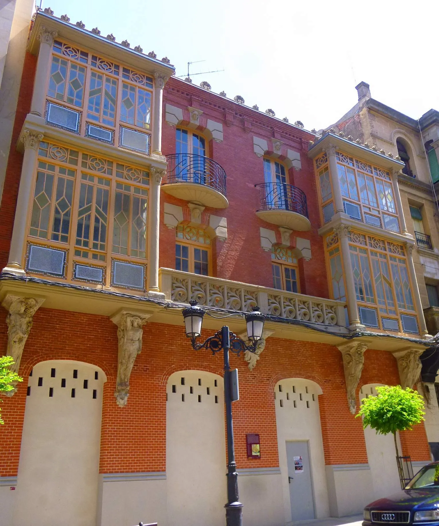 Photo showing: Casa de las Cariátides (Calahorra)