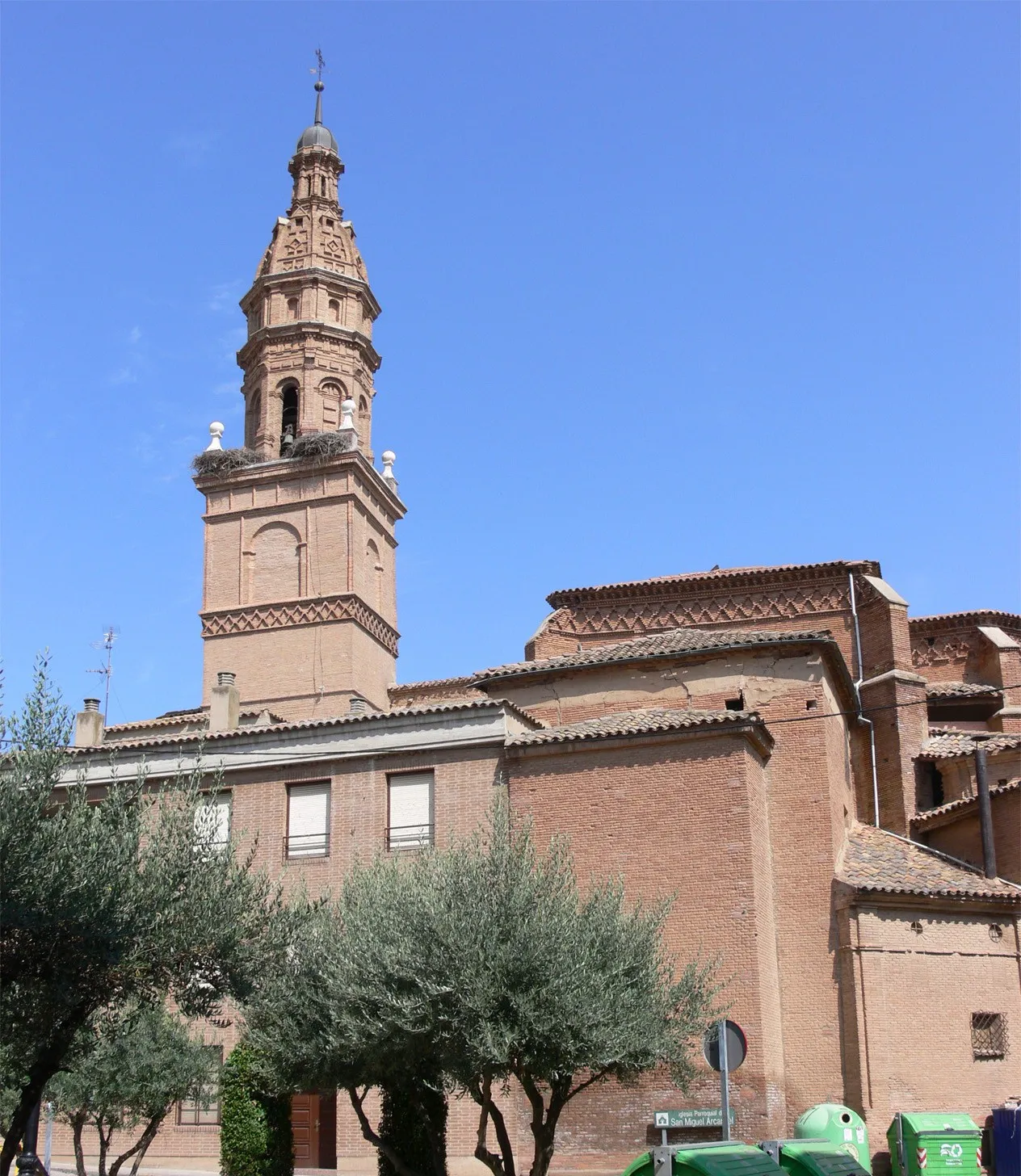 Photo showing: Iglesia de San Miguel Arcángel en Rincón de Soto (La Rioja, España)