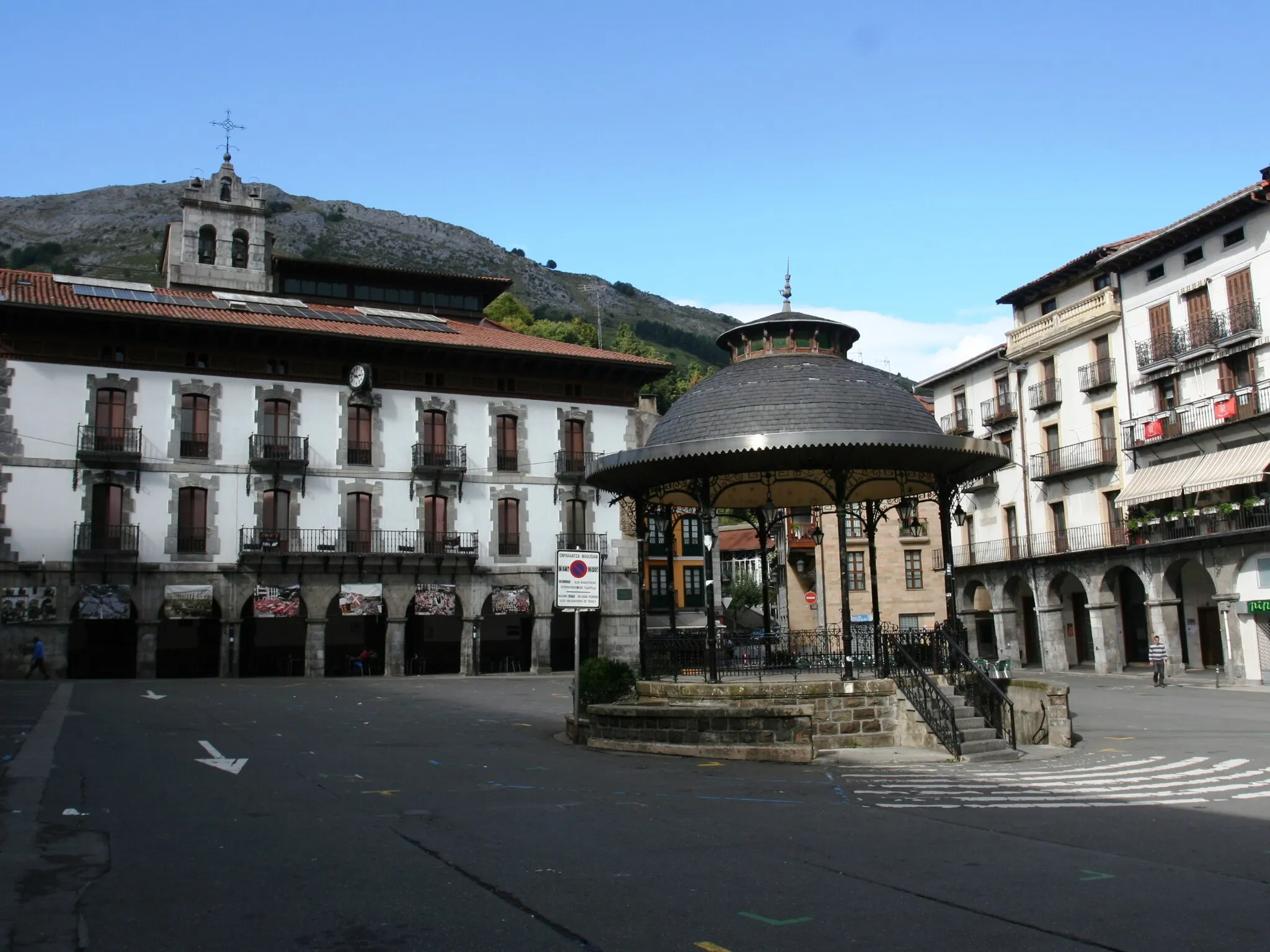 Photo showing: Azpeitia, Plaza Nagusia