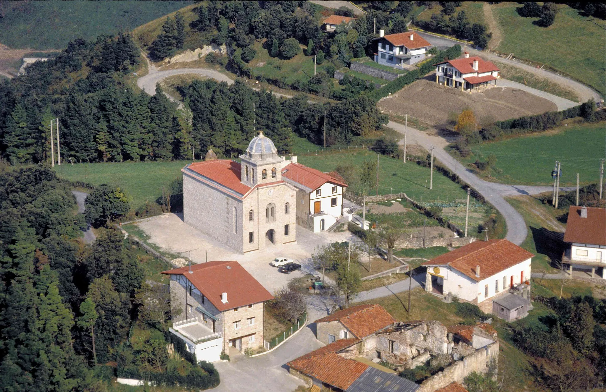 Photo showing: Artadi auzoa (Zumaia)