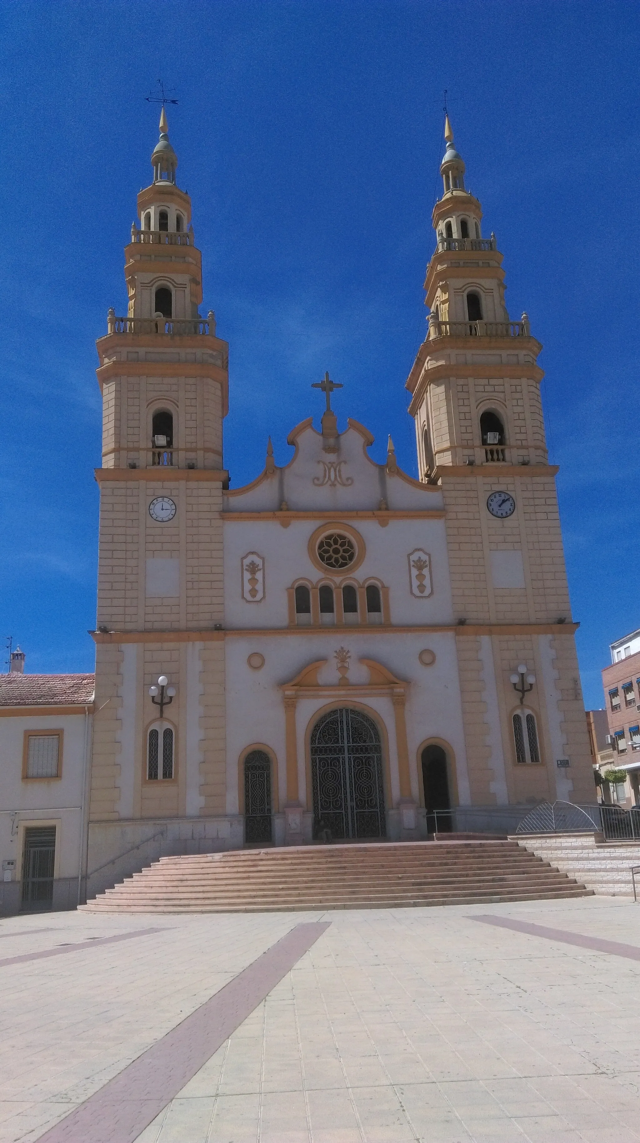 Photo showing: Iglesia de Nuestra Señora de la Asunción en la plaza de Campoamor, Alcantarilla