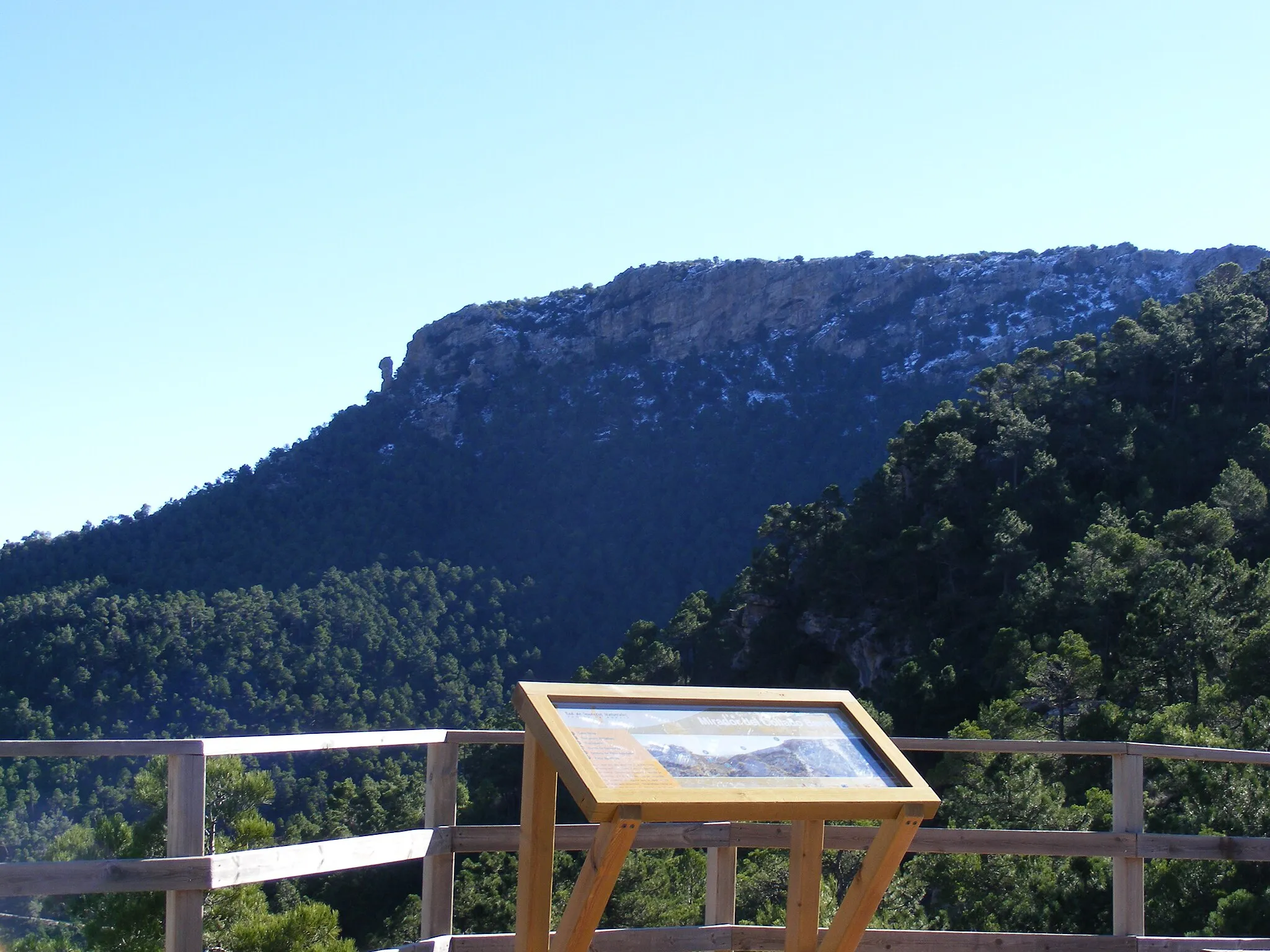Photo showing: Collado Bermejo viewpoint.
