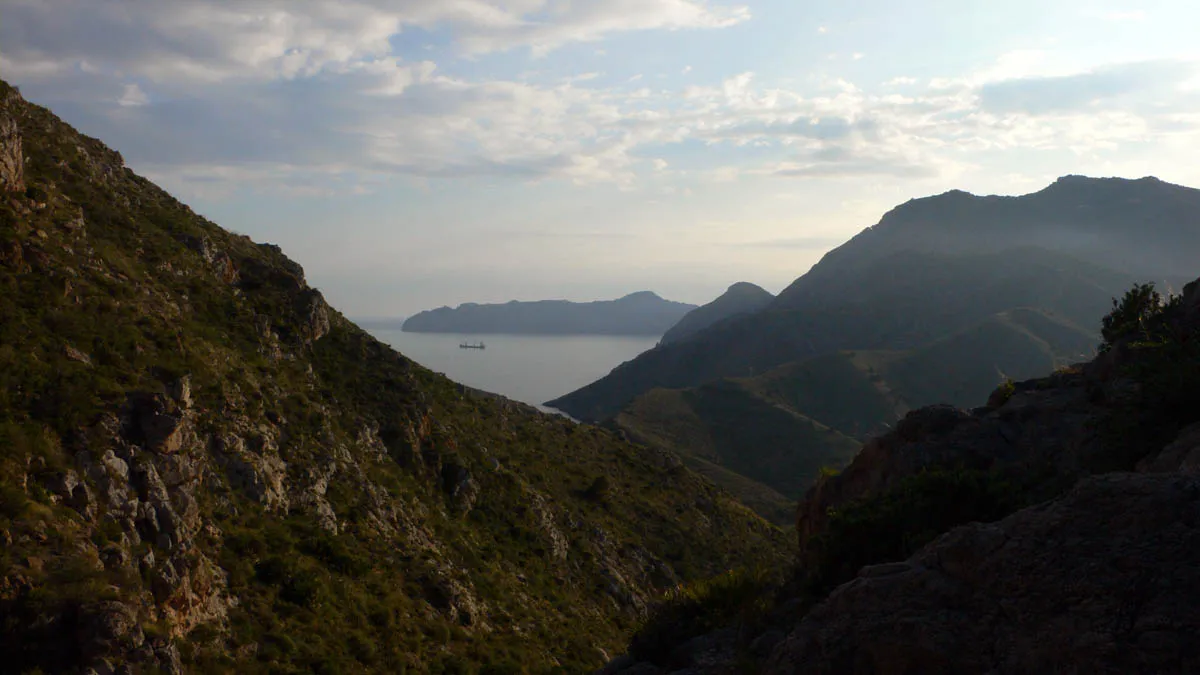 Photo showing: Vista del Cabo Tiñoso y la Sierra de la Muela en Cartagena (España)
