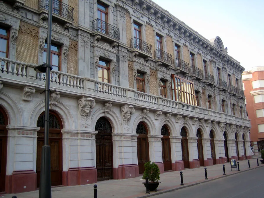 Photo showing: Casa del Piñón de La Unión (Murcia). Edifio del arquitecto Pedro Cerdán de 1899.