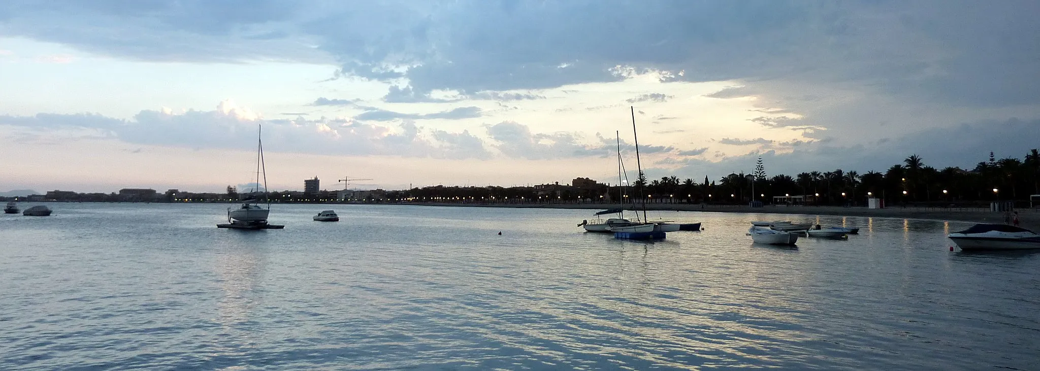 Photo showing: Los Alcazares and the Mar Menor at dusk