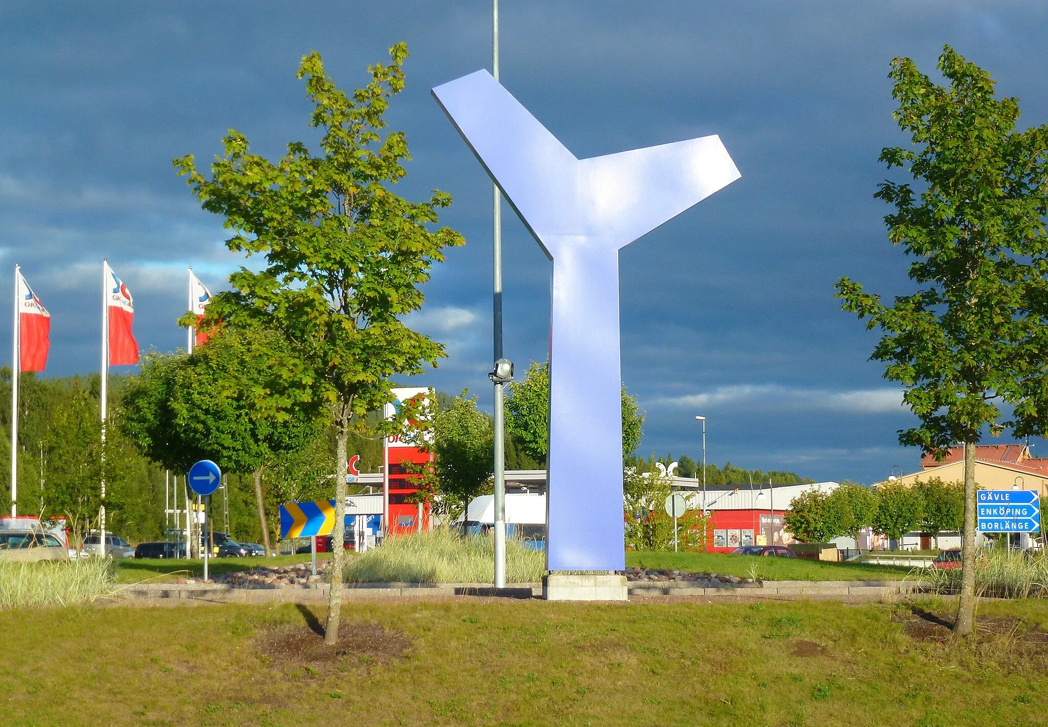 Photo showing: Älvmöte-skulpturen vid Djurås Torg