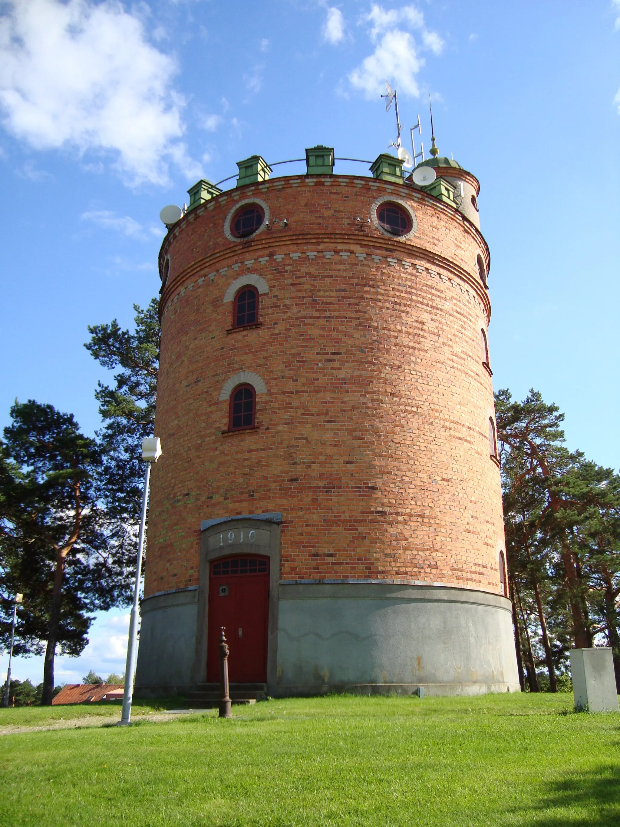 Photo showing: Water tower of Kungsör, Sweden