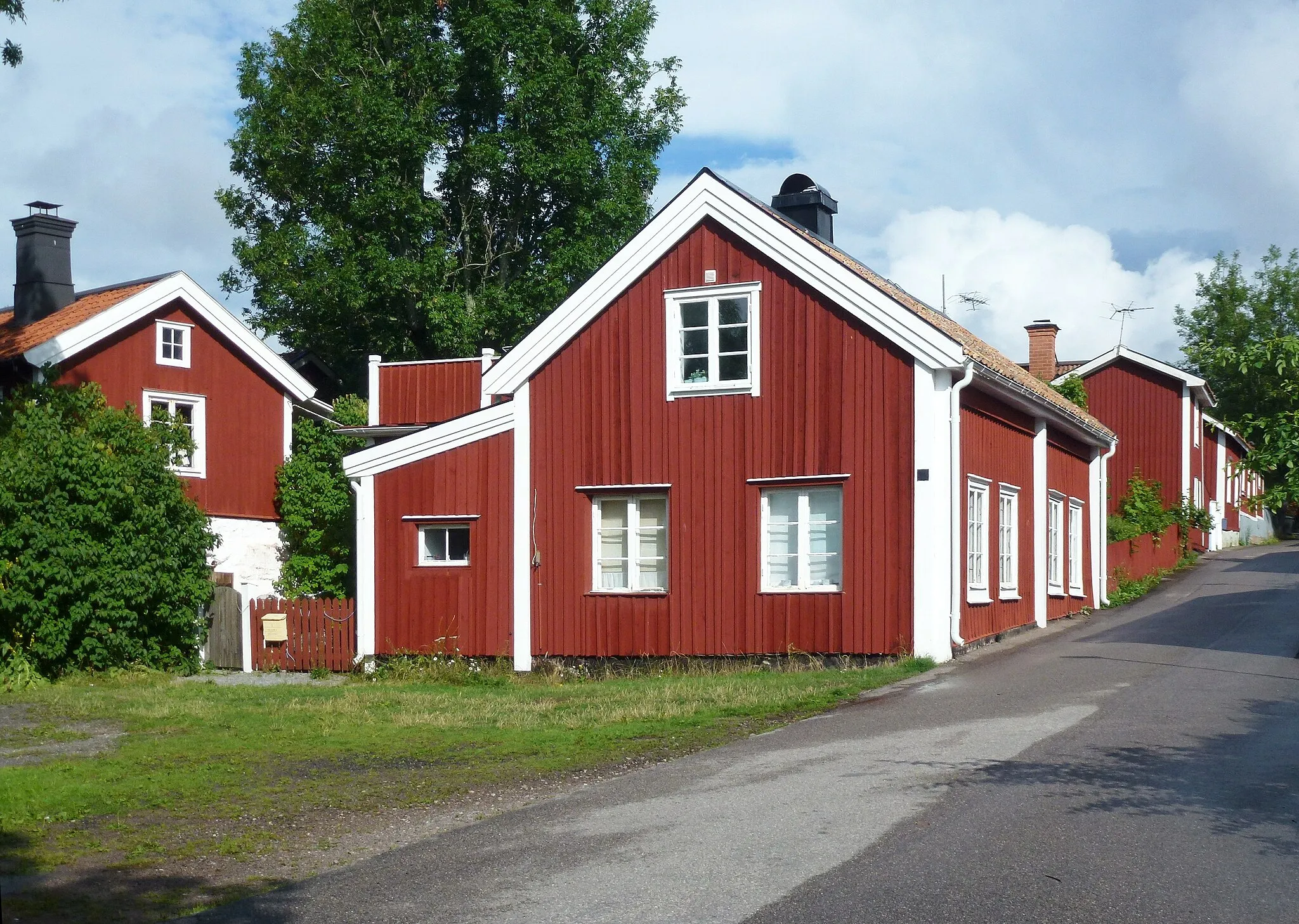 Photo showing: Äldre trähus i Öregrund