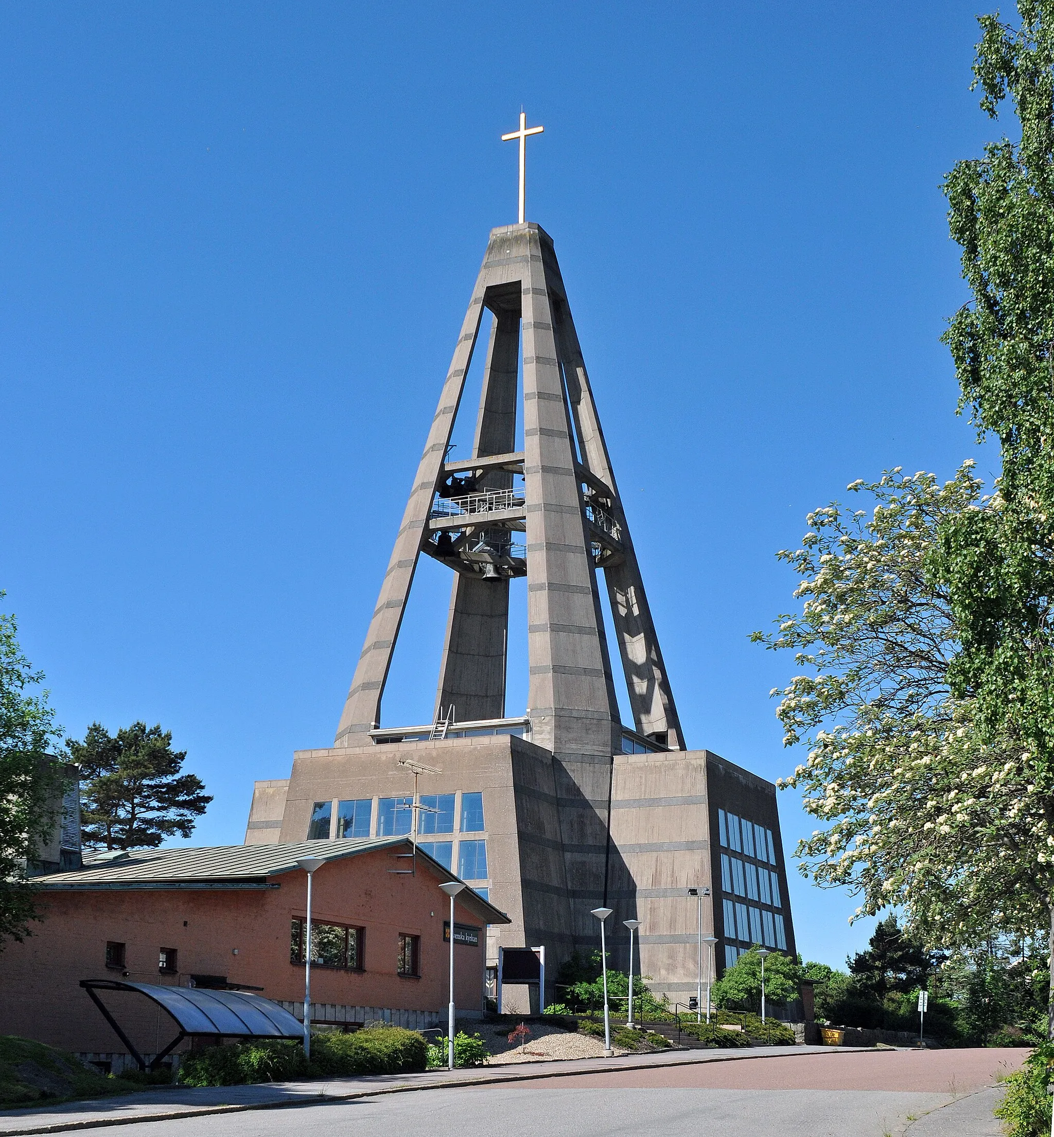 Photo showing: Sankt Botviks kyrka i Oxelösund.