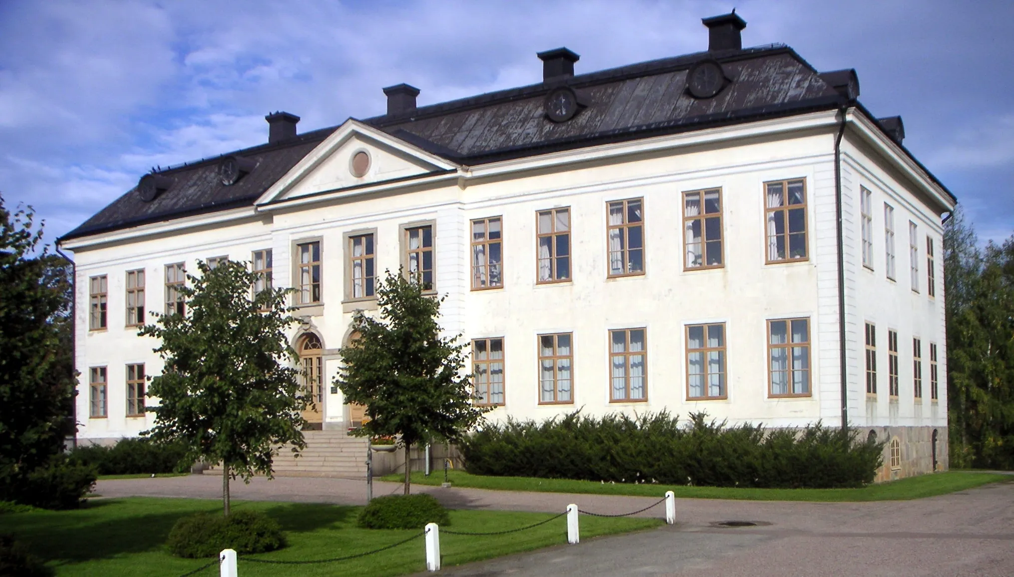 Photo showing: Skinnskattebergs herrgård - säte för Skogsmästarskolan