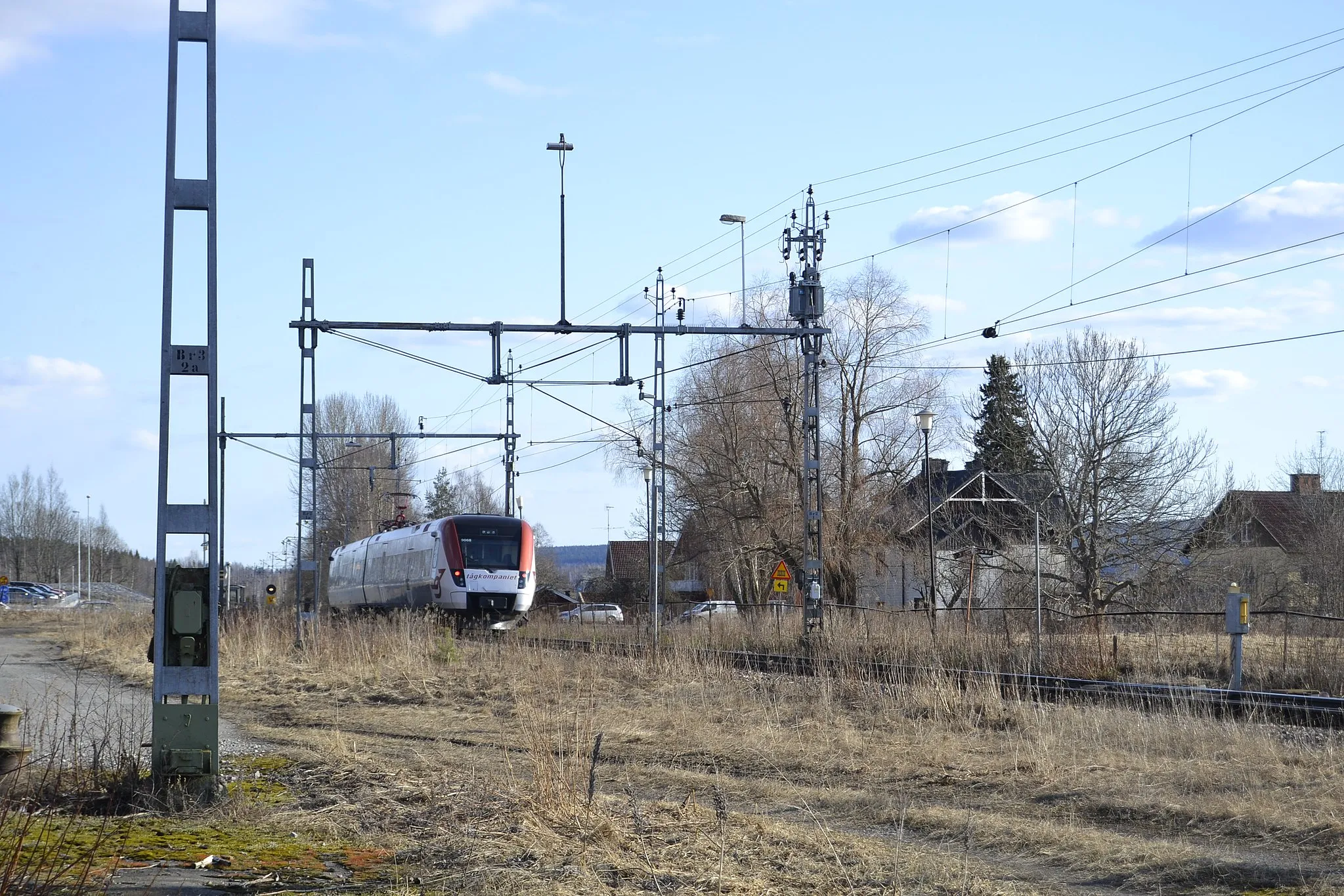 Photo showing: Tåg i Bergslagens reginatåg ankommer Storå station i södergående riktning