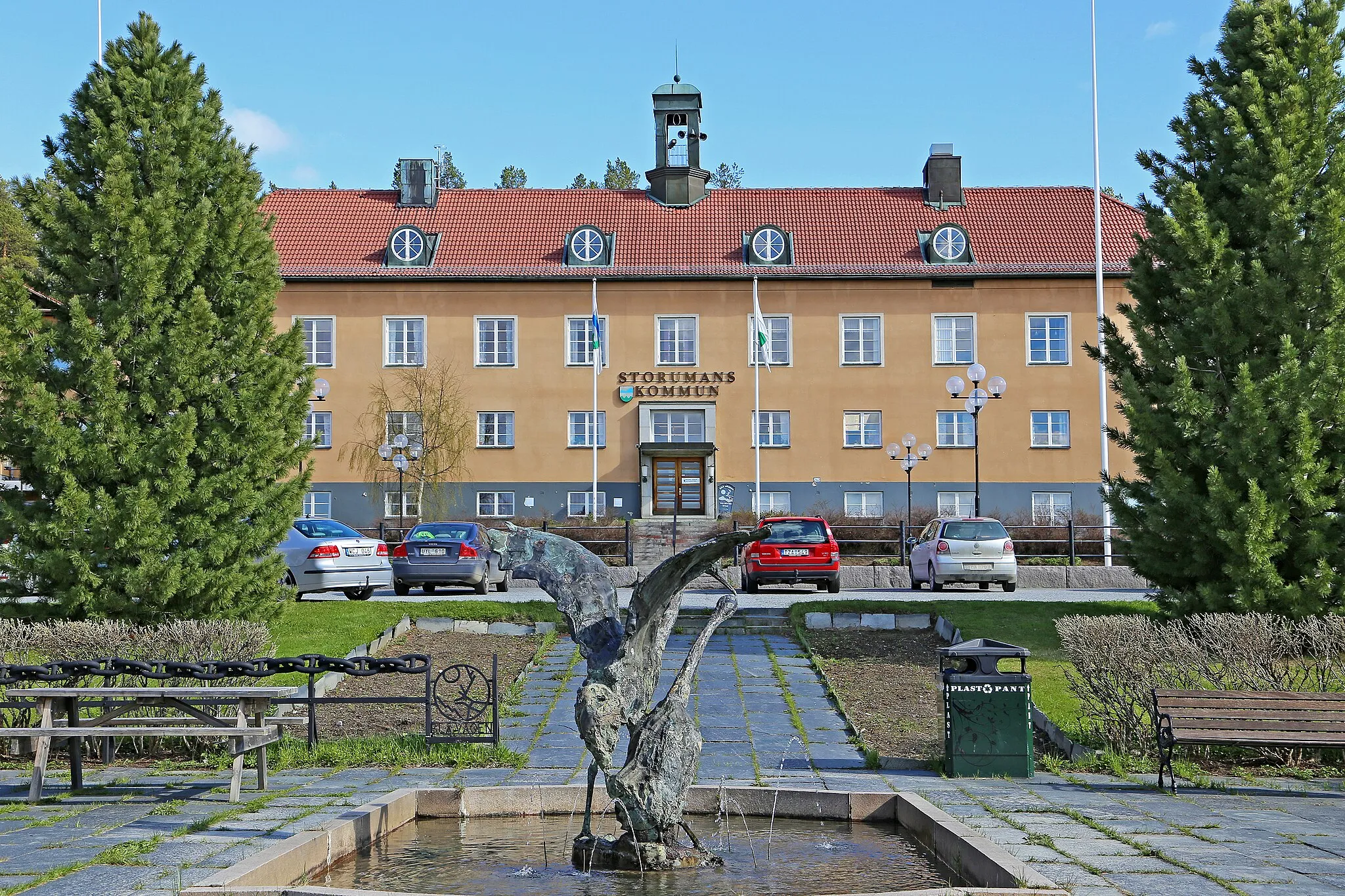 Photo showing: Local government (town hall) in Storuman, a place with 2,200 inhabitants in the province of Lapland (Västerbottens län), Sweden.