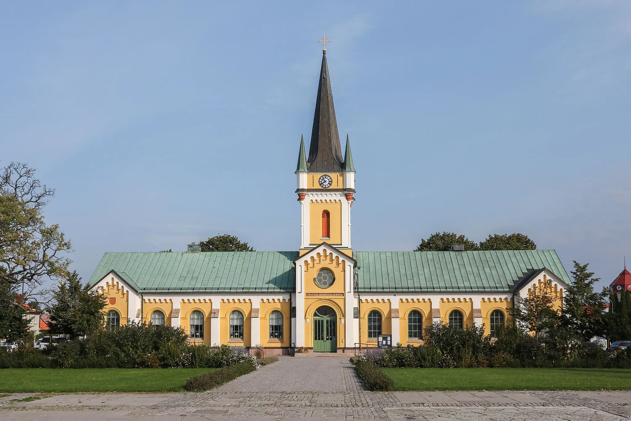 Photo showing: Borgholm Church.The exterior of the church from the south.