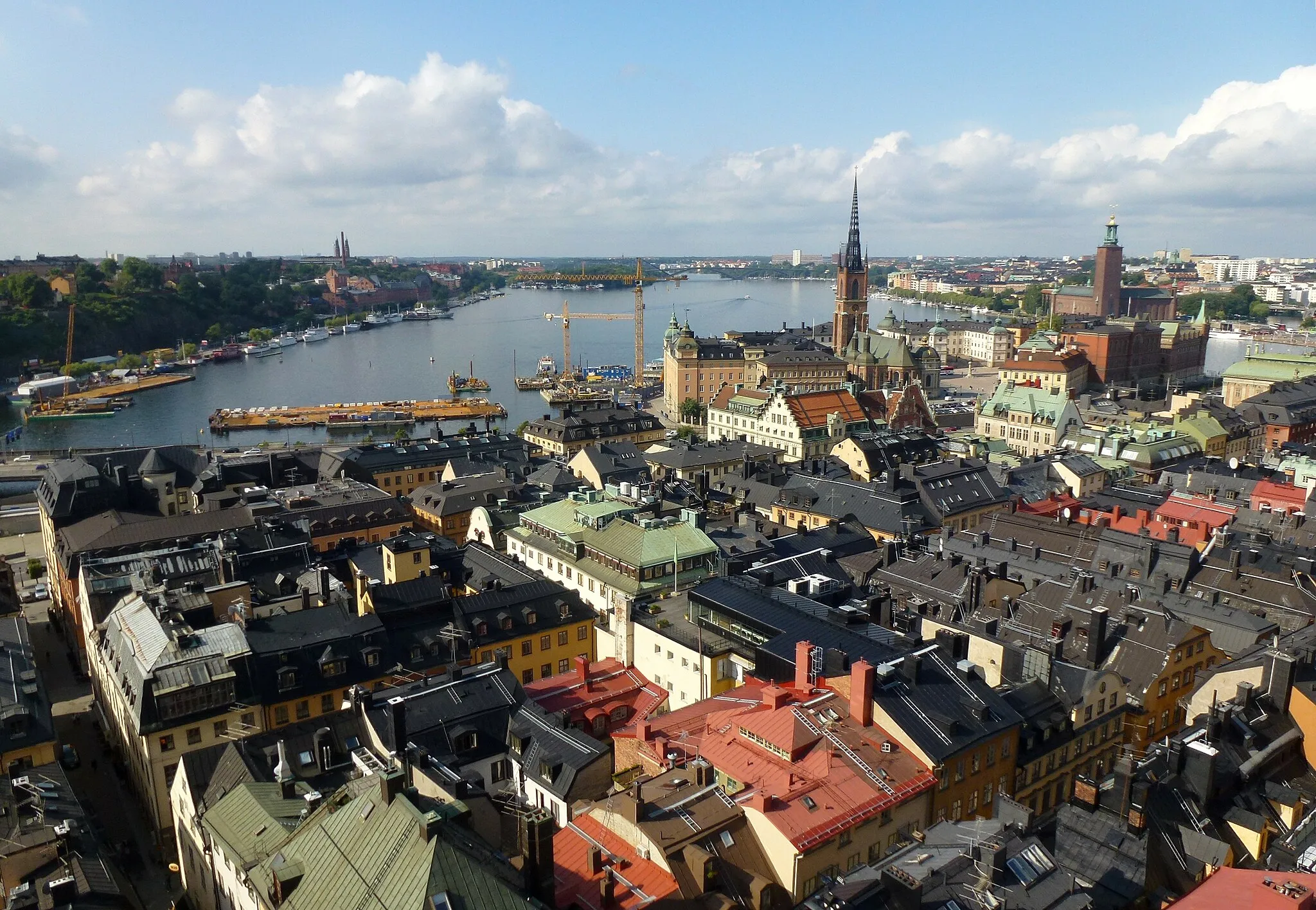 Photo showing: Vy från Tyska kyrkan mot väst och Riddarjärden