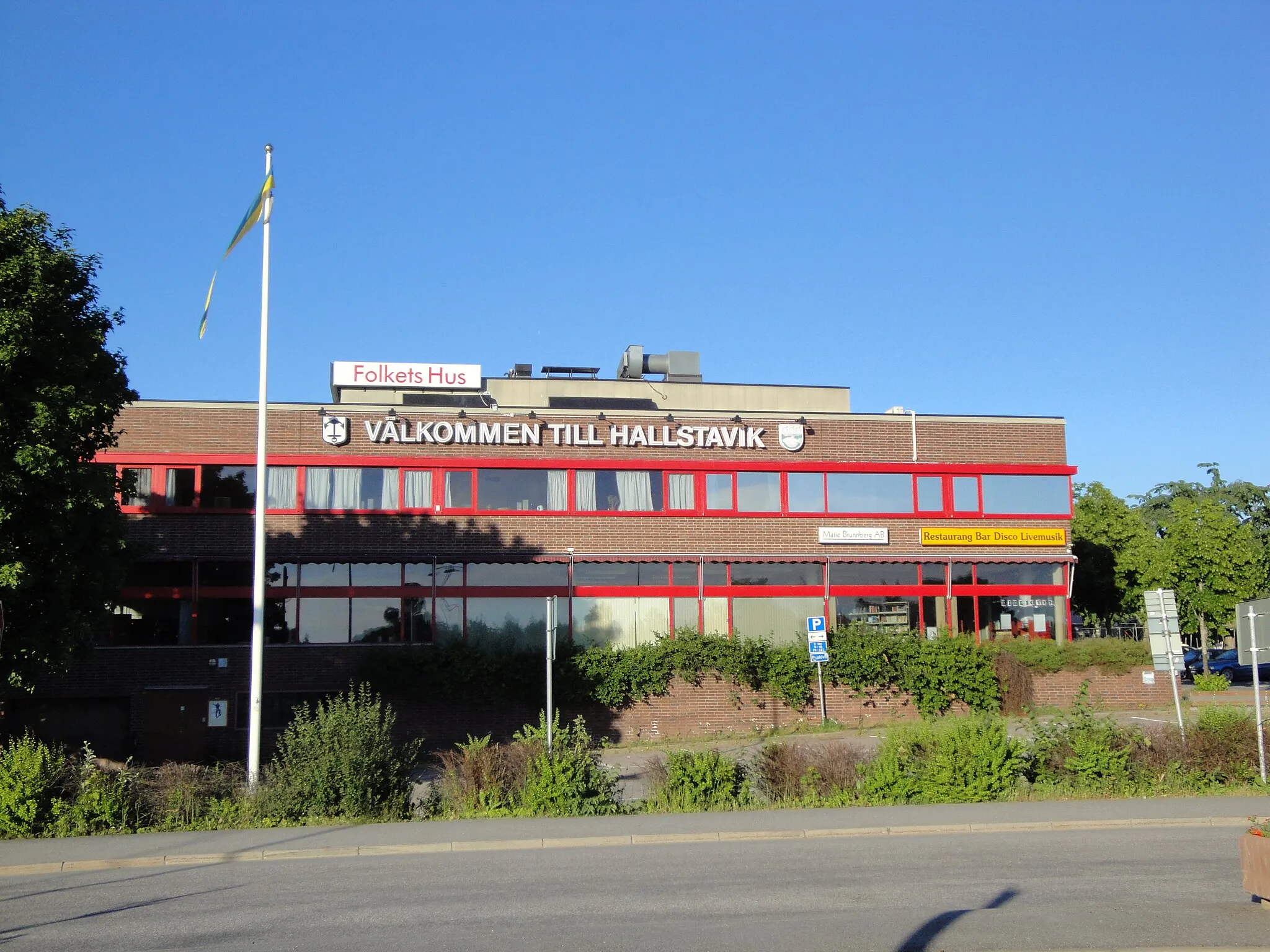 Photo showing: Folkets Hus i Hallstavik.