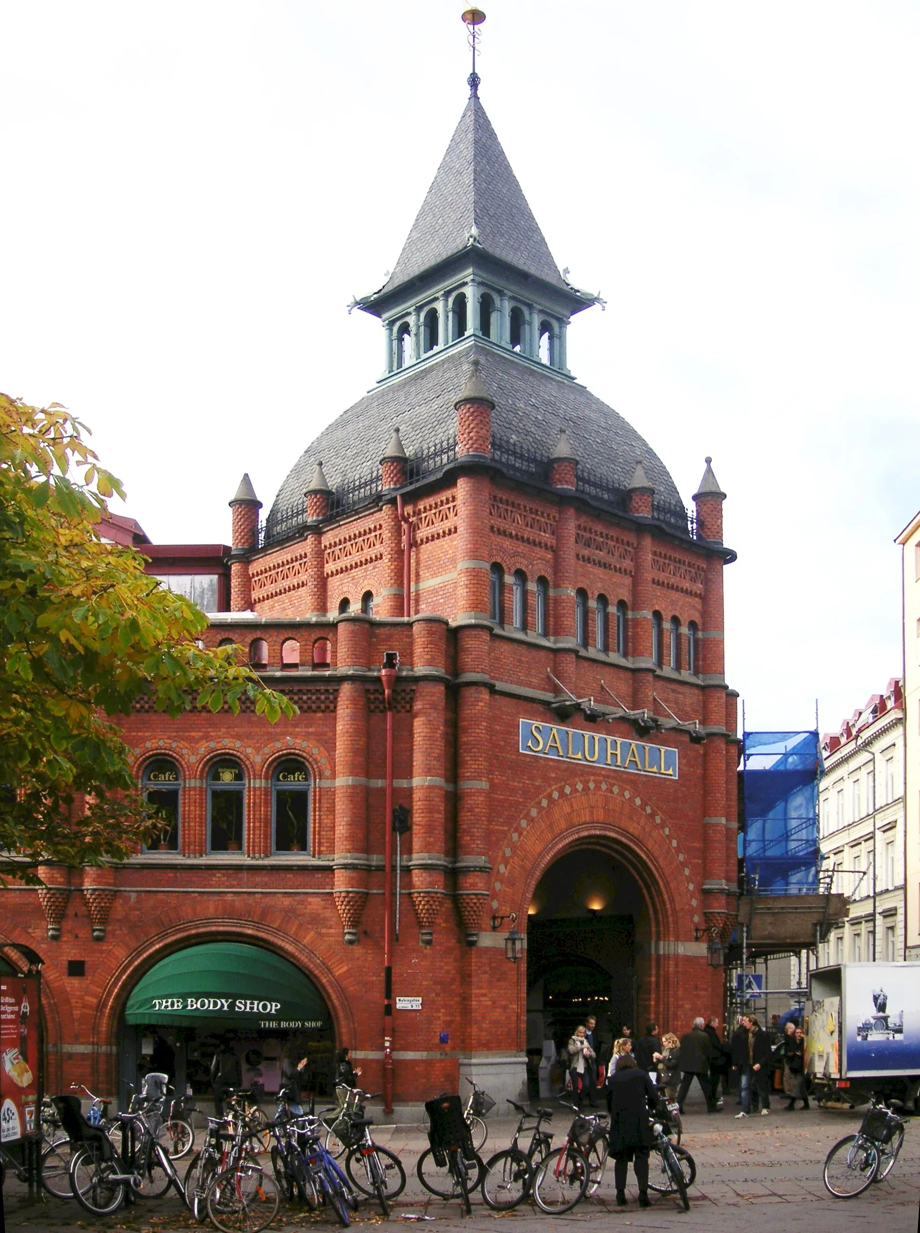 Photo showing: Östermalms Saluhall i Stockholm 2007