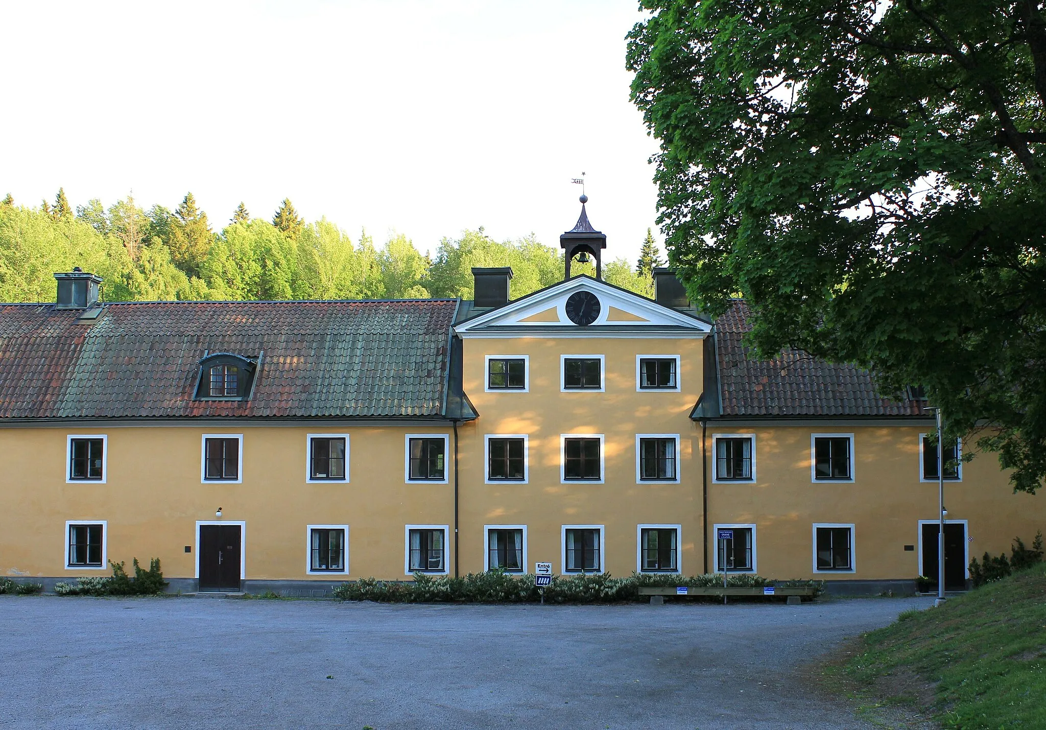 Photo showing: Tumba pappersbruk, Klockhuset, Tumba, Sweden.