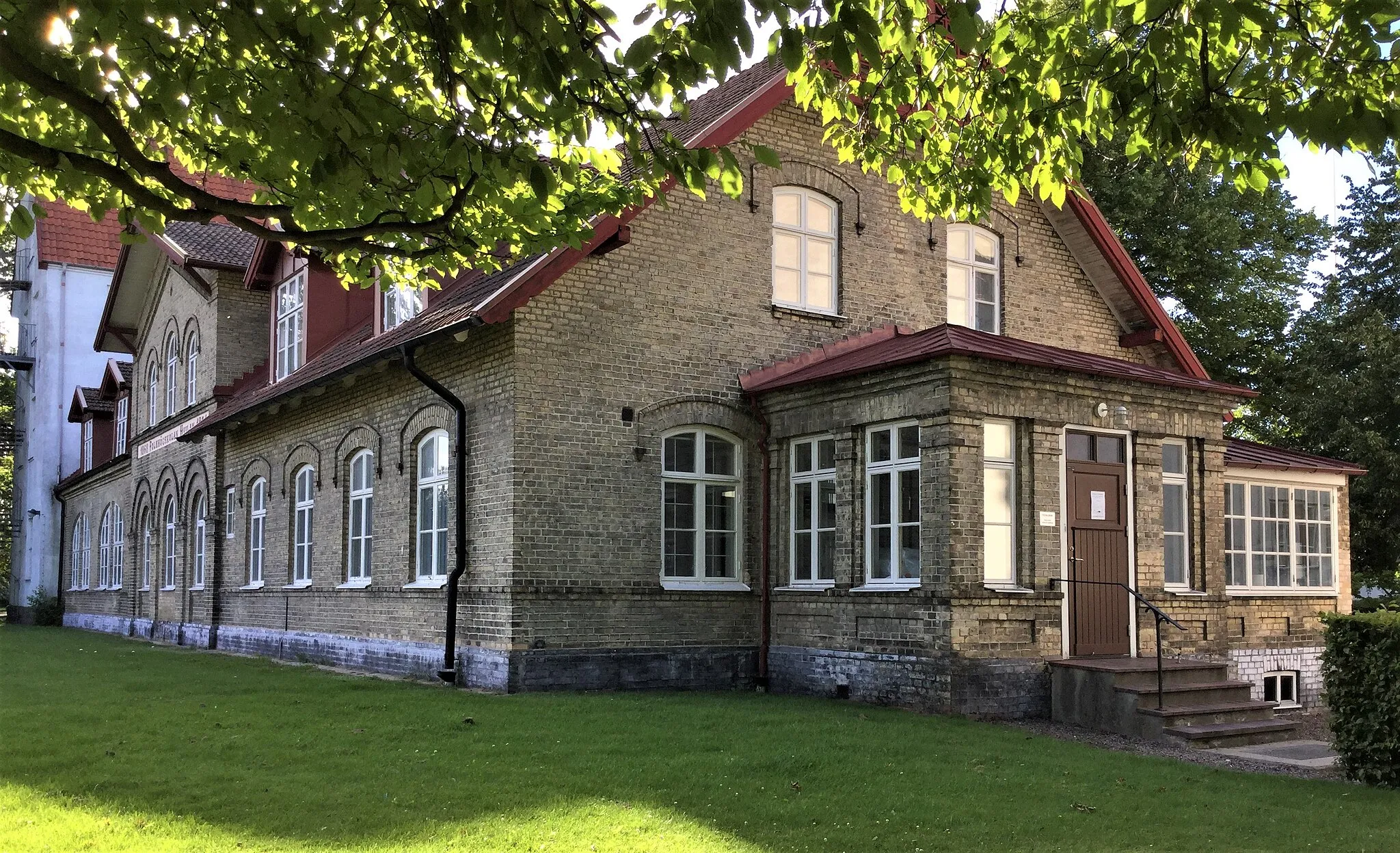 Photo showing: Folkhögskolan Hvilan i Åkarp i Burlövs kommun i Skåne län, 31 juli 2017