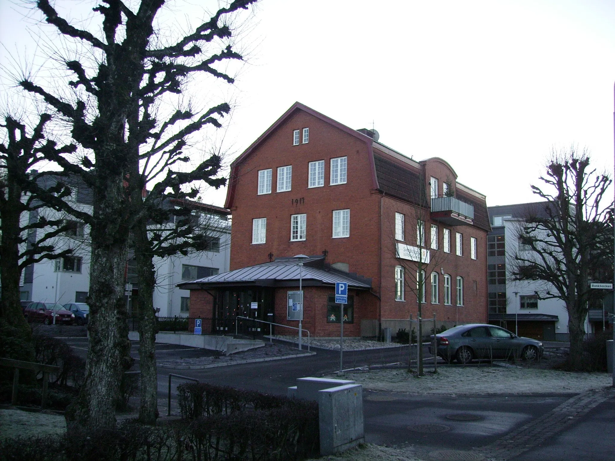 Photo showing: Picture of a building in Älvängen, former bank.