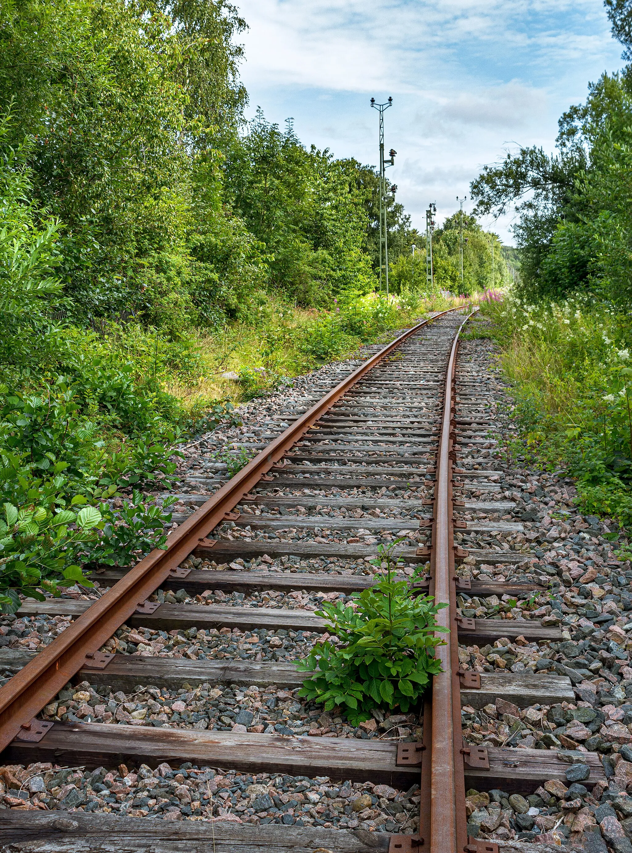 Photo showing: Part of the abandoned Lysekil Line, in Brastad, Lysekil Municipality, Sweden.