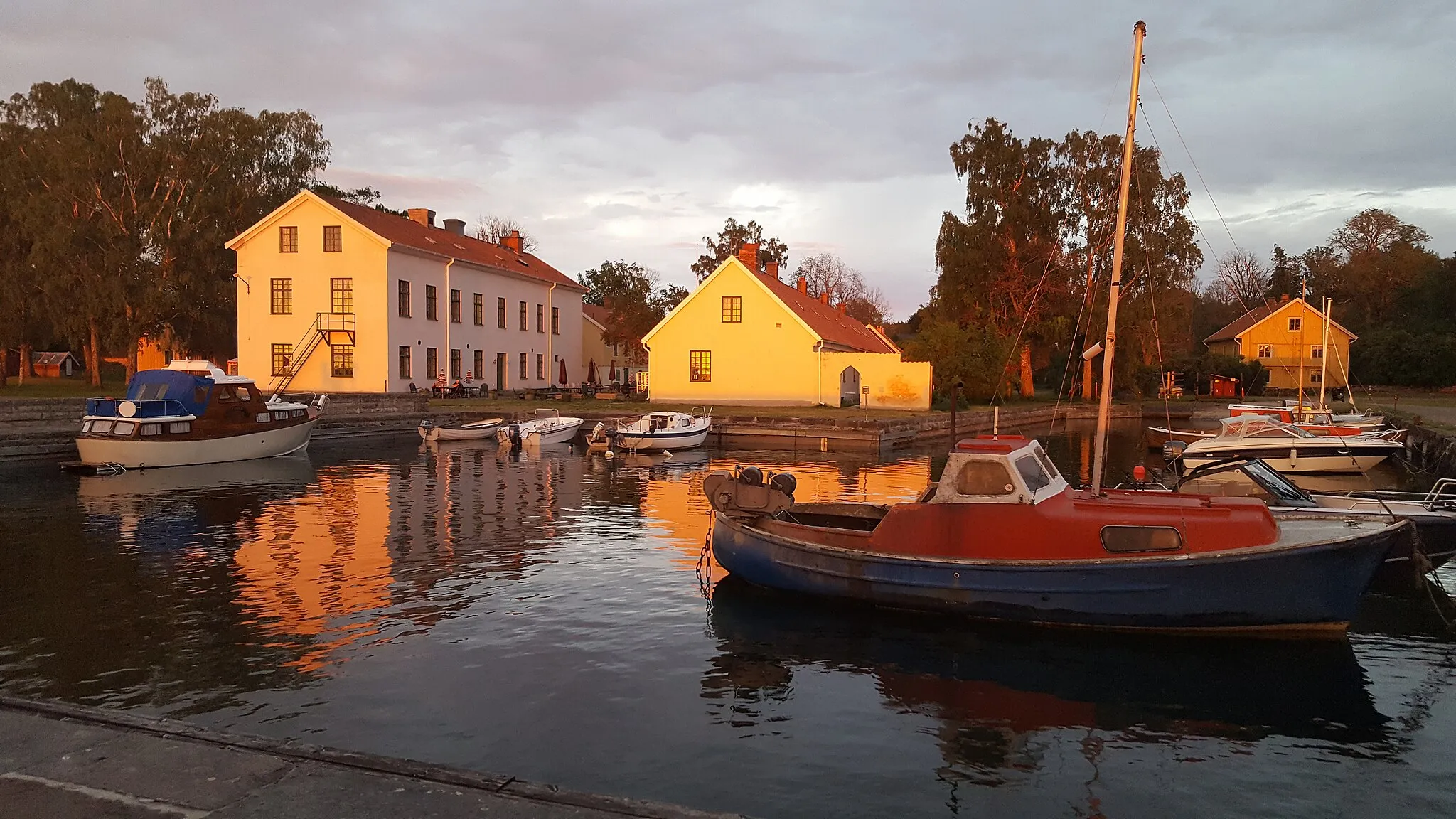 Photo showing: Borghamn Hostel, by lake Vättern,  Östergötland - Sweden - 2021