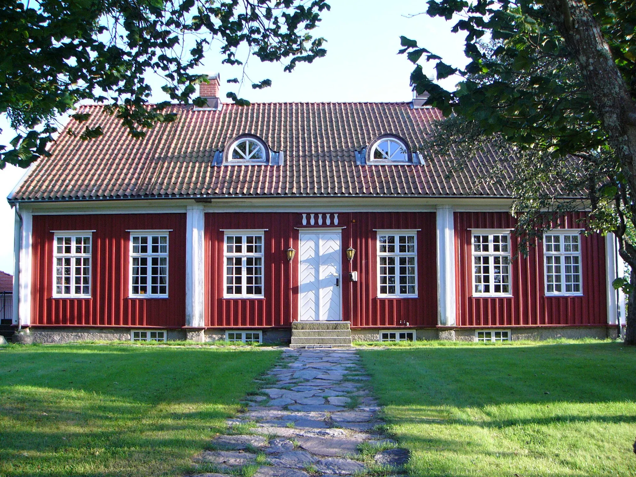 Photo showing: The old courthouse in Tanumshede, Västra Götaland, Sweden.