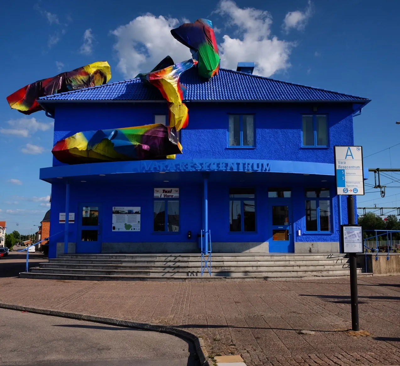 Photo showing: Vara järnvägsstation.