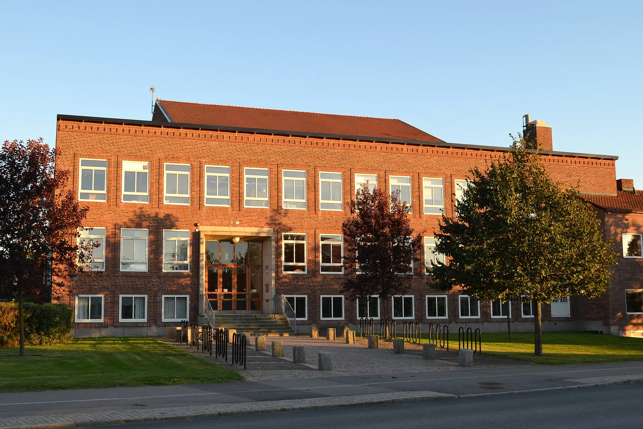 Photo showing: Påskbergsskolan, Varberg.