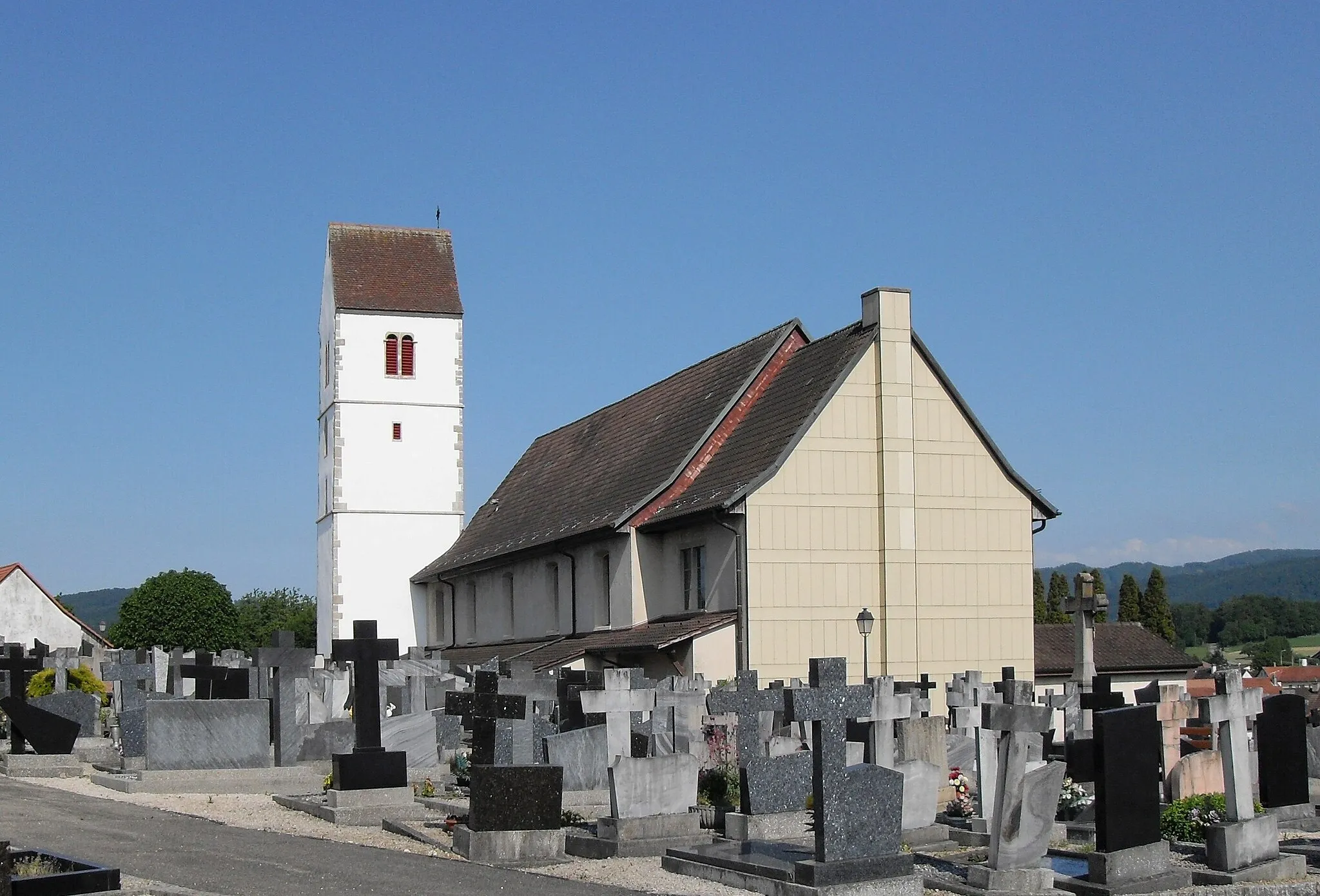 Photo showing: L'église Saint-Jean-Baptiste et cimetière de l'Alle, Suisse