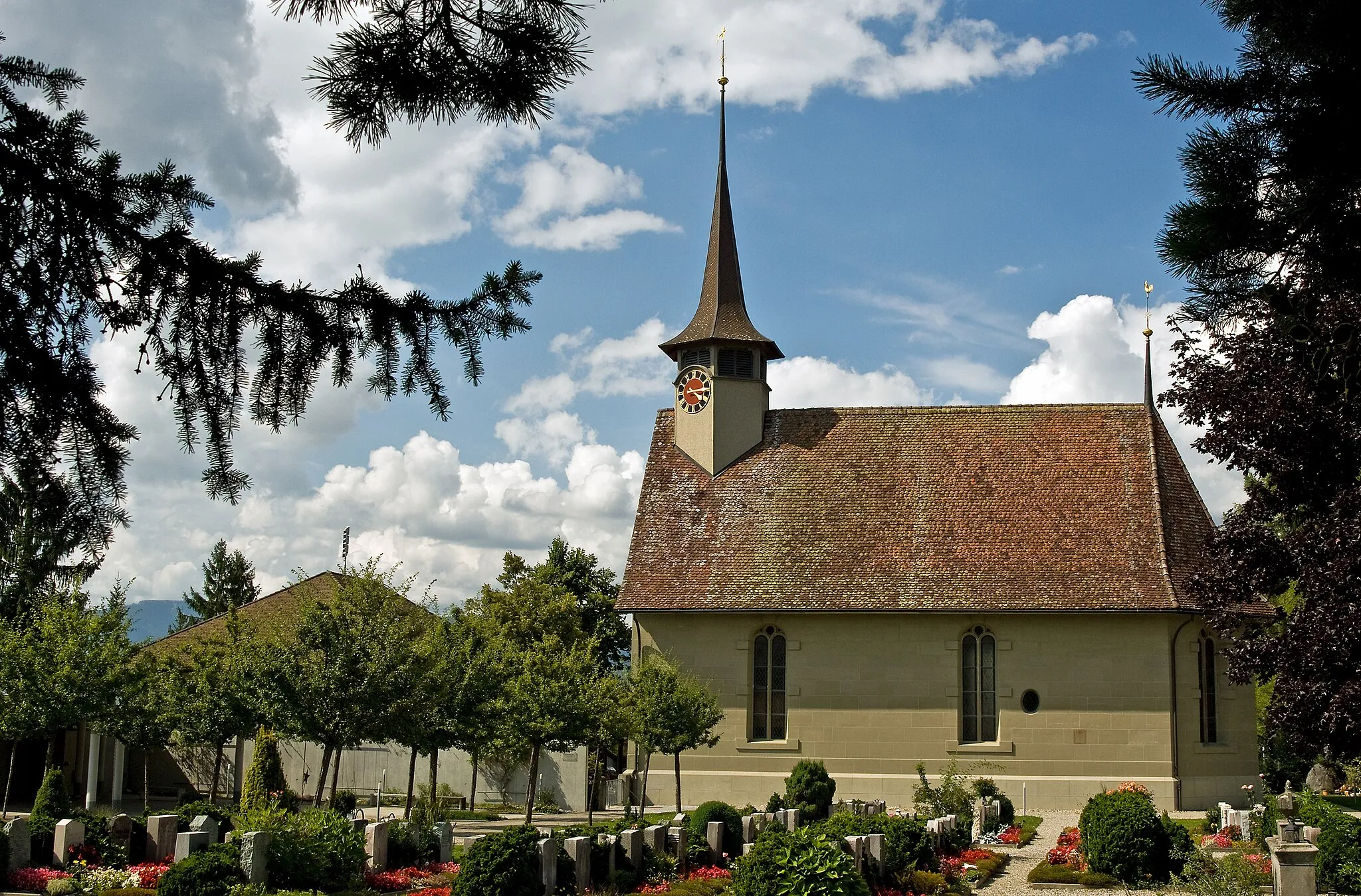 Photo showing: Reformierte Kirche Bätterkinden, Friedhof