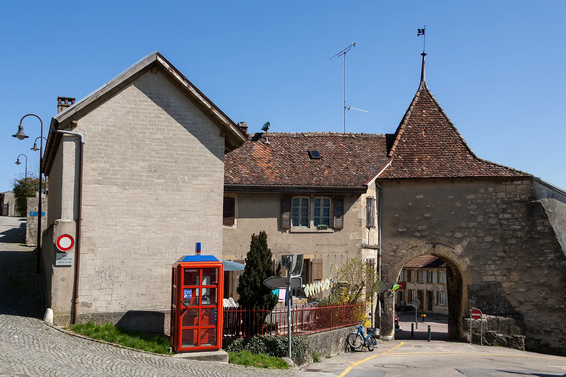 Photo showing: Porte des Vermondis in Boudry (NE)