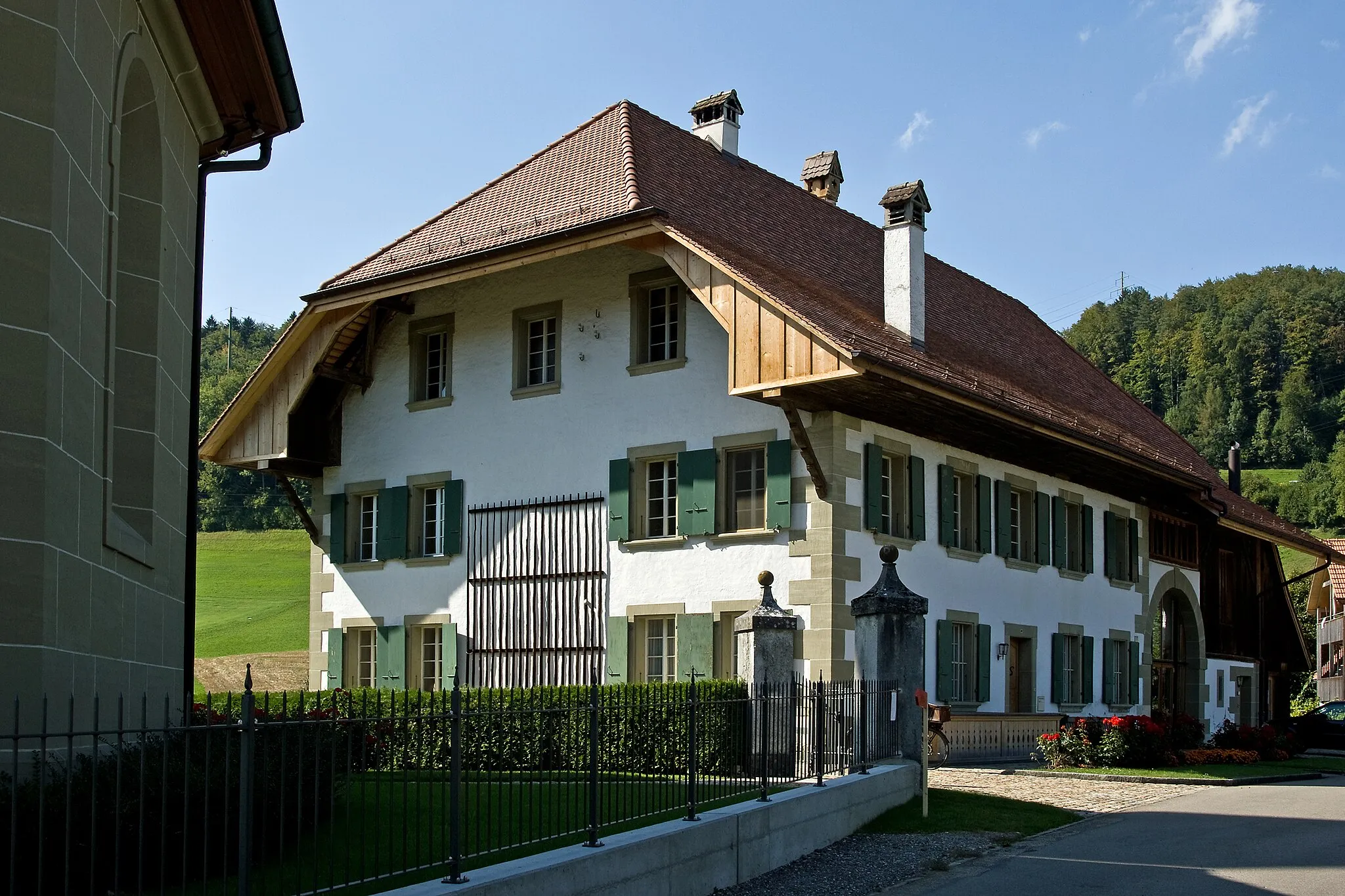 Photo showing: Heimiswil, Pfarrhaus und Kirchgemeindehaus in der Pfrundscheune