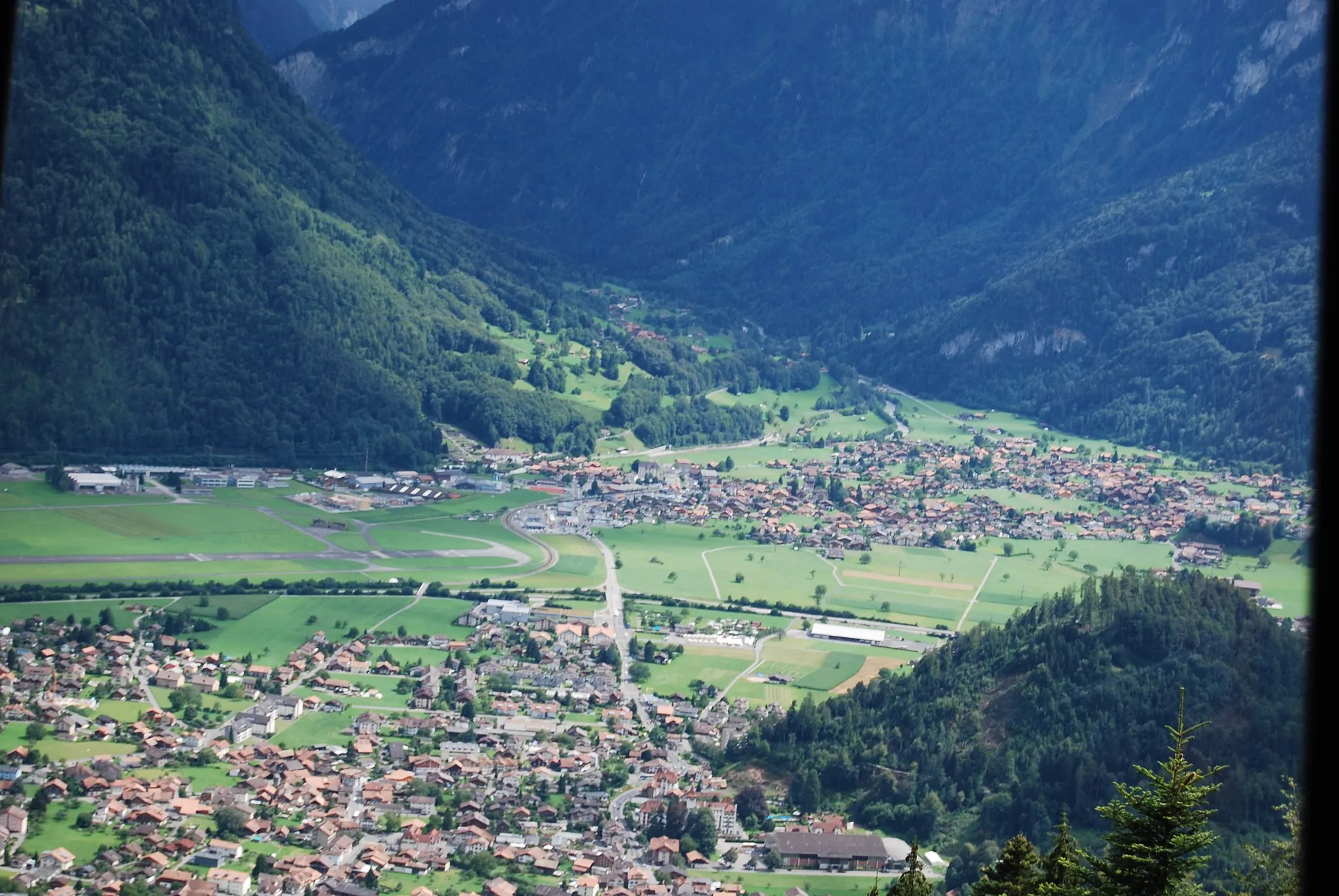 Photo showing: Matten bei Interlaken, Wilderswil and Gsteigwiler, canton of Bern, Switzerland