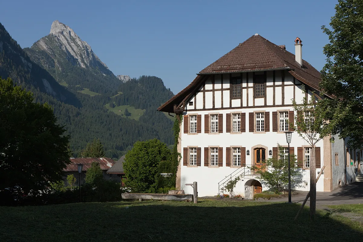 Photo showing: Pfarrhaus von Saanen