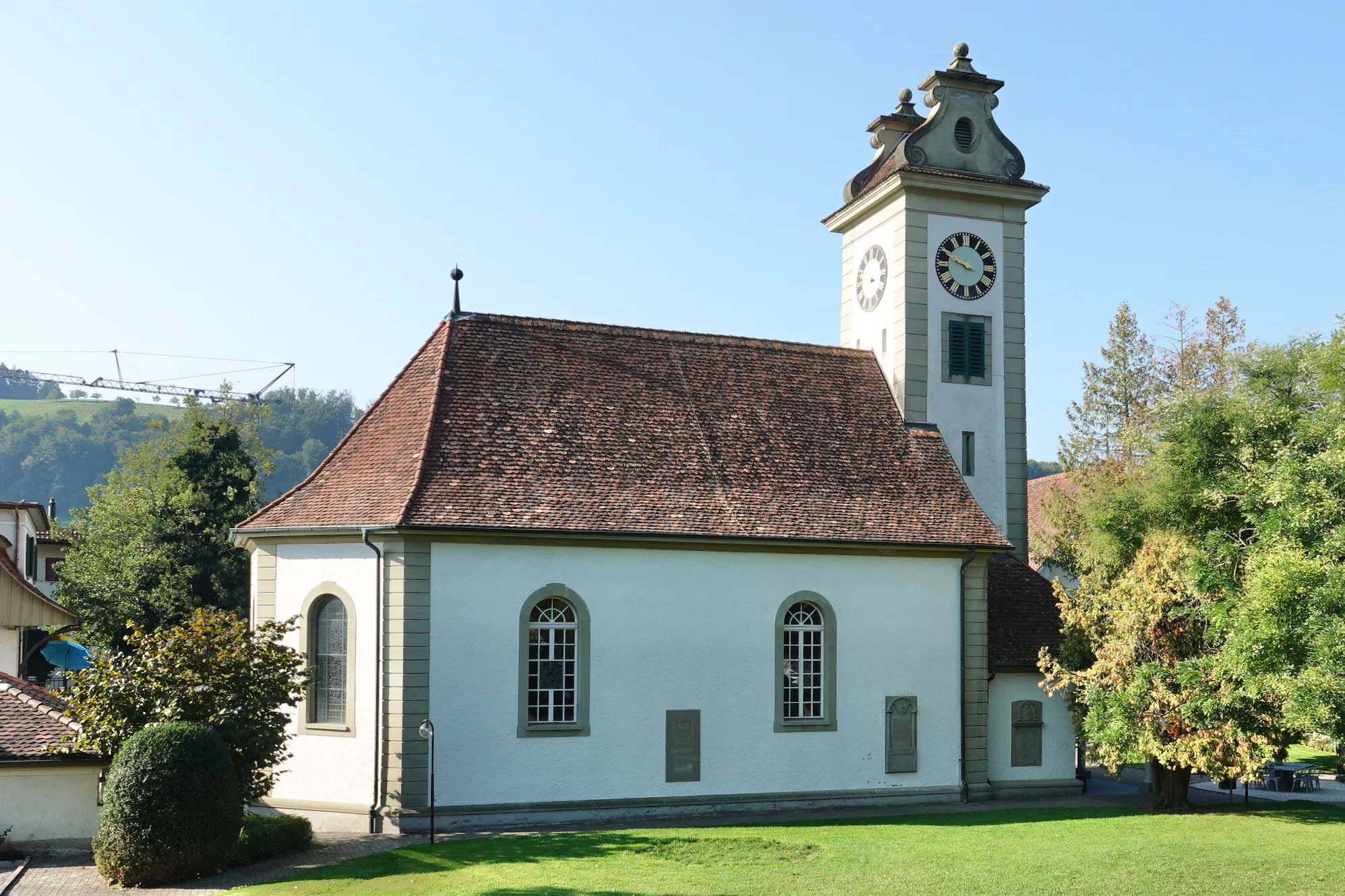 Photo showing: Reformierte Kirche, Kirchgasse 4-6, Stettlen, Seitenansicht